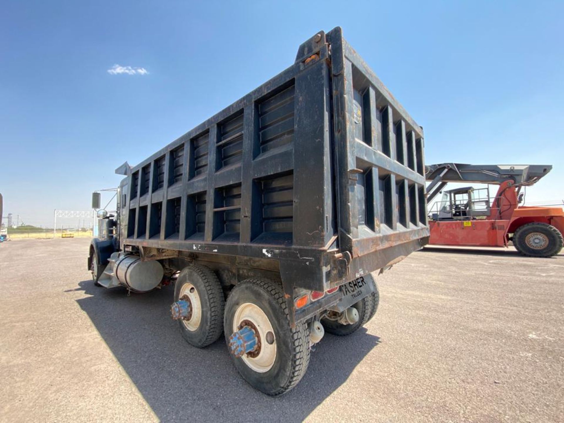 1982 Kenworth Dump Truck, standard transmission of 10 speeds, with Cummins motor - Image 13 of 67