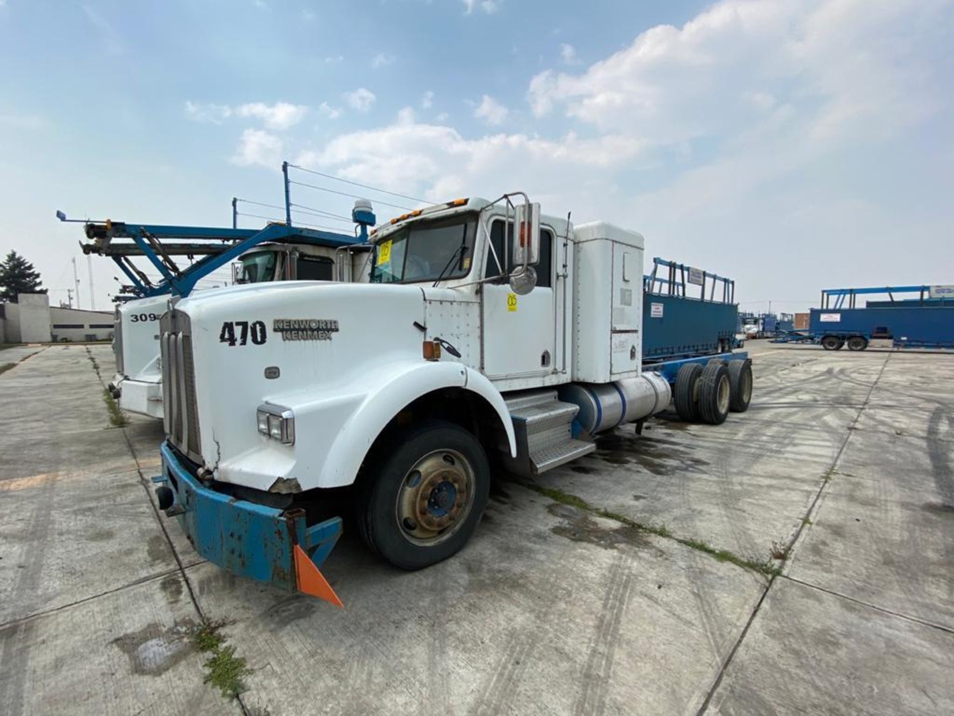 1999 Kenworth Sleeper truck tractor, standard transmission of 18 speeds - Image 5 of 69