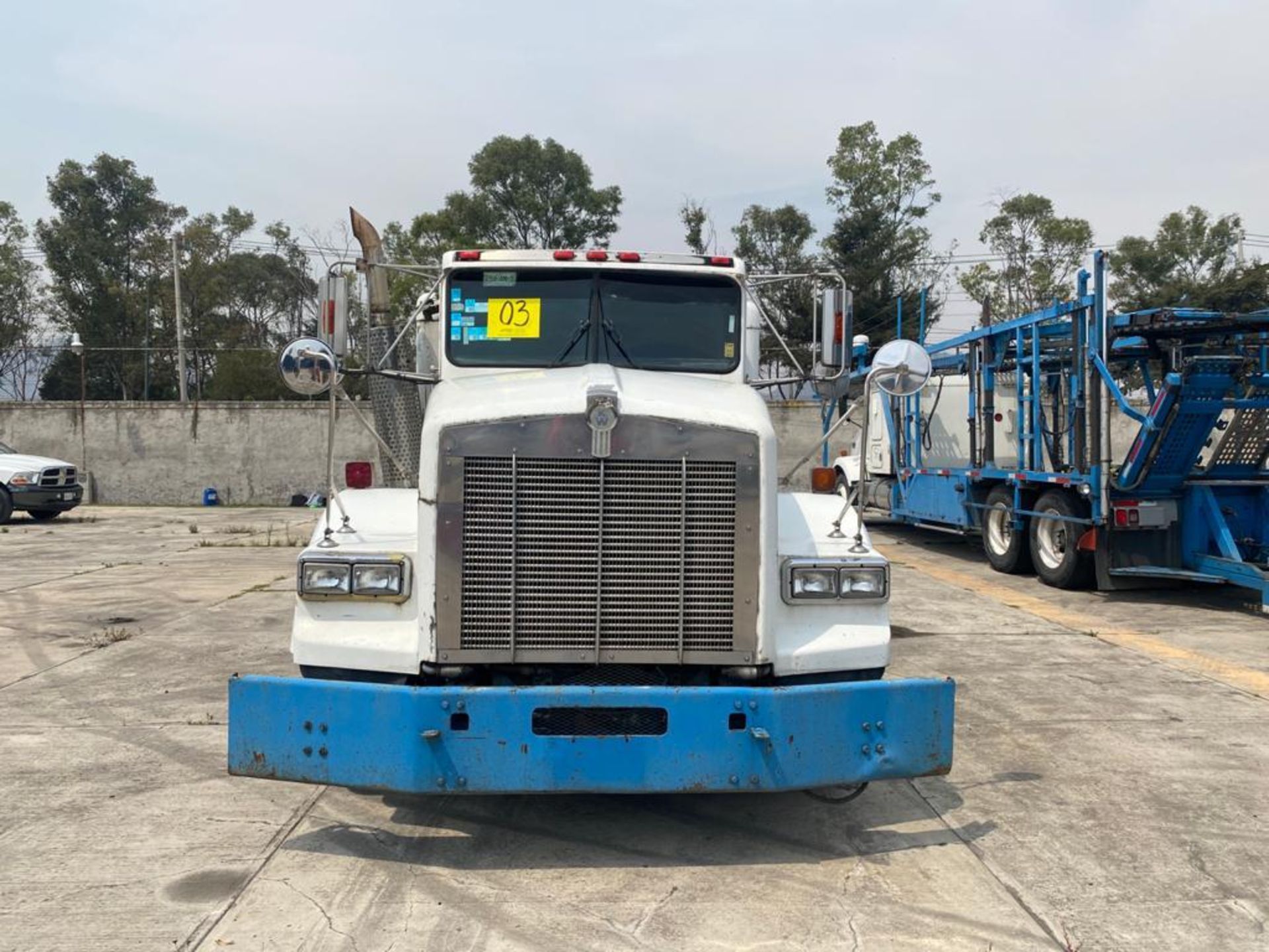 1999 Kenworth Sleeper truck tractor, standard transmission of 18 speeds - Image 4 of 62