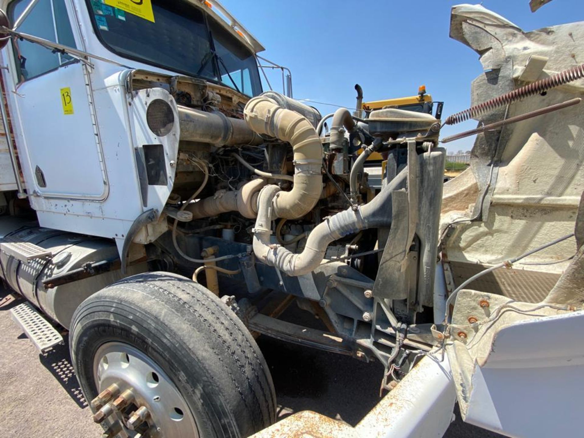 1982 Kenworth Dump Truck, standard transmission of 16 speeds - Image 42 of 59