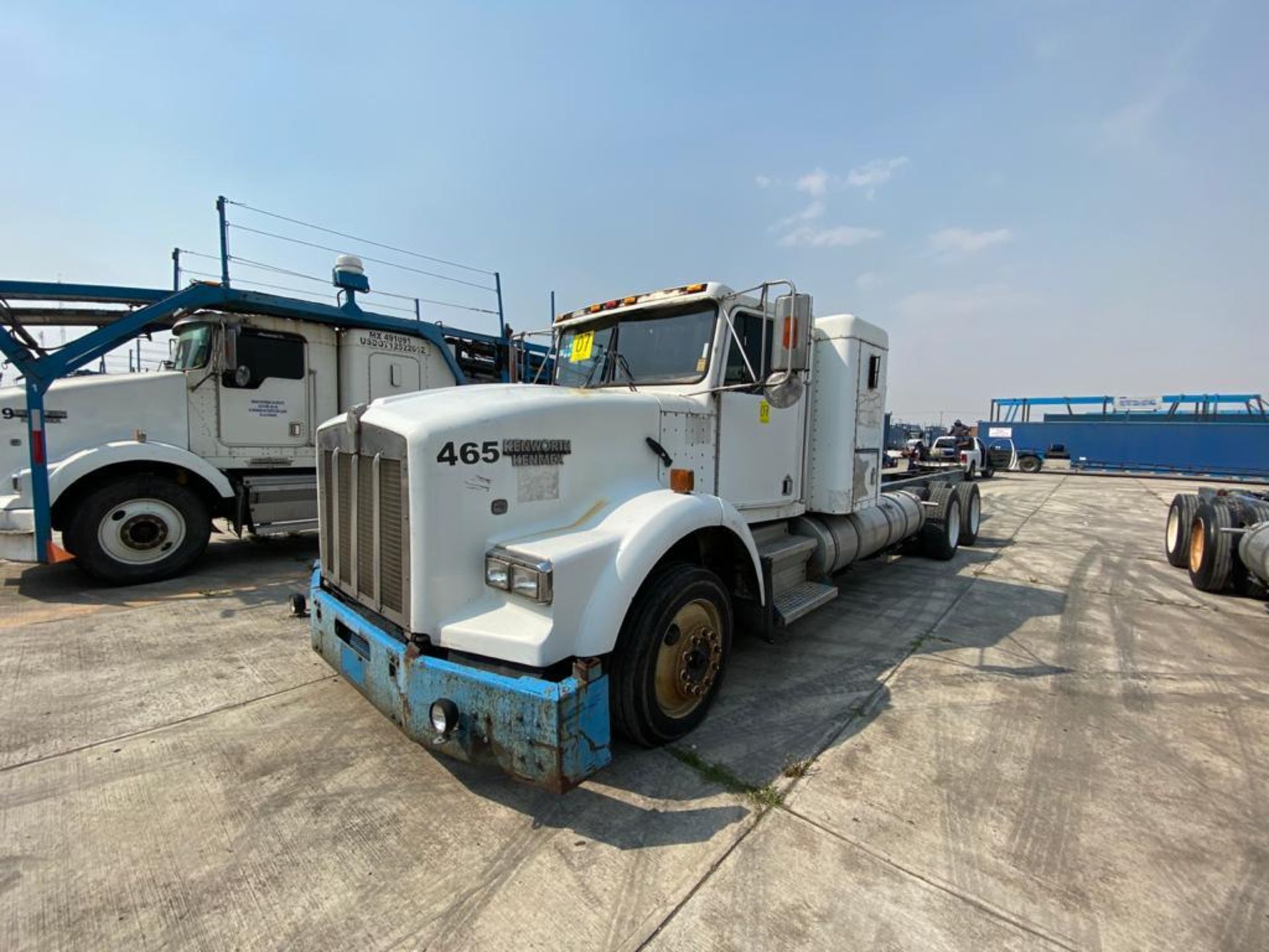 1999 Kenworth Sleeper truck tractor, standard transmission of 18 speeds - Image 6 of 72