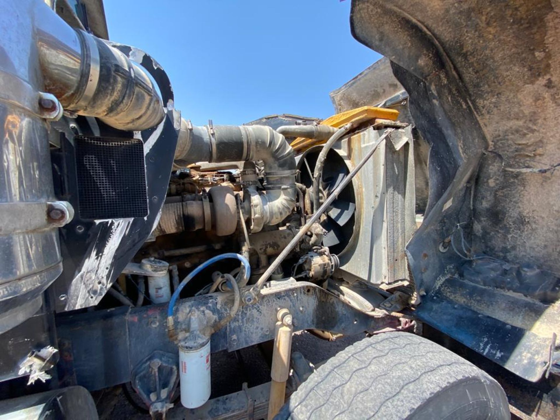 1982 Kenworth Dump Truck, standard transmission of 10 speeds, with Cummins motor - Image 60 of 67