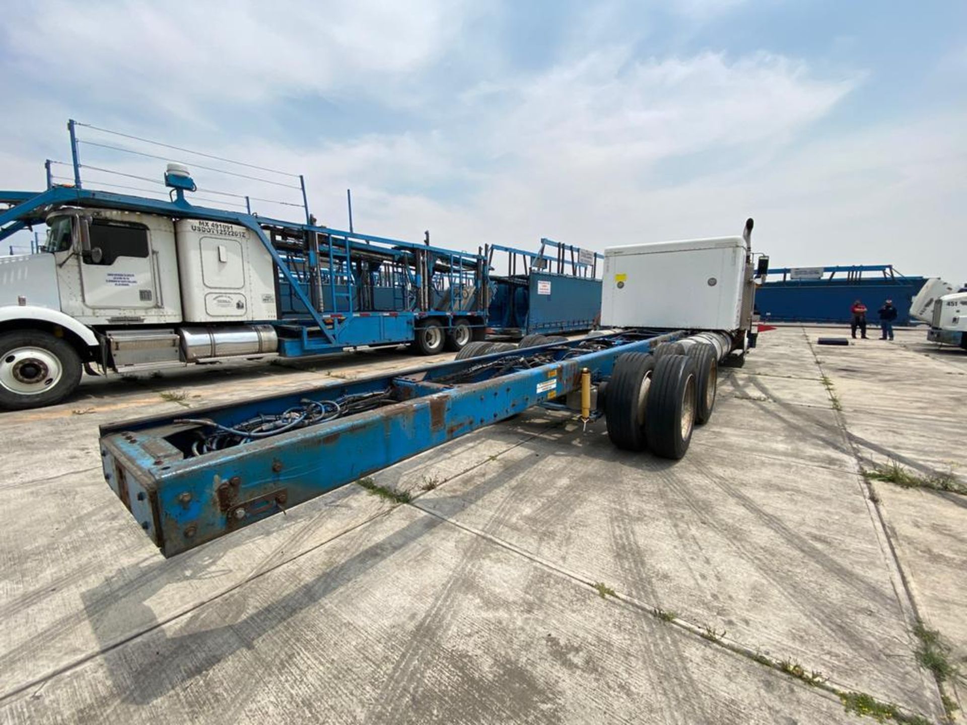 1999 Kenworth Sleeper truck tractor, standard transmission of 18 speeds - Image 20 of 72