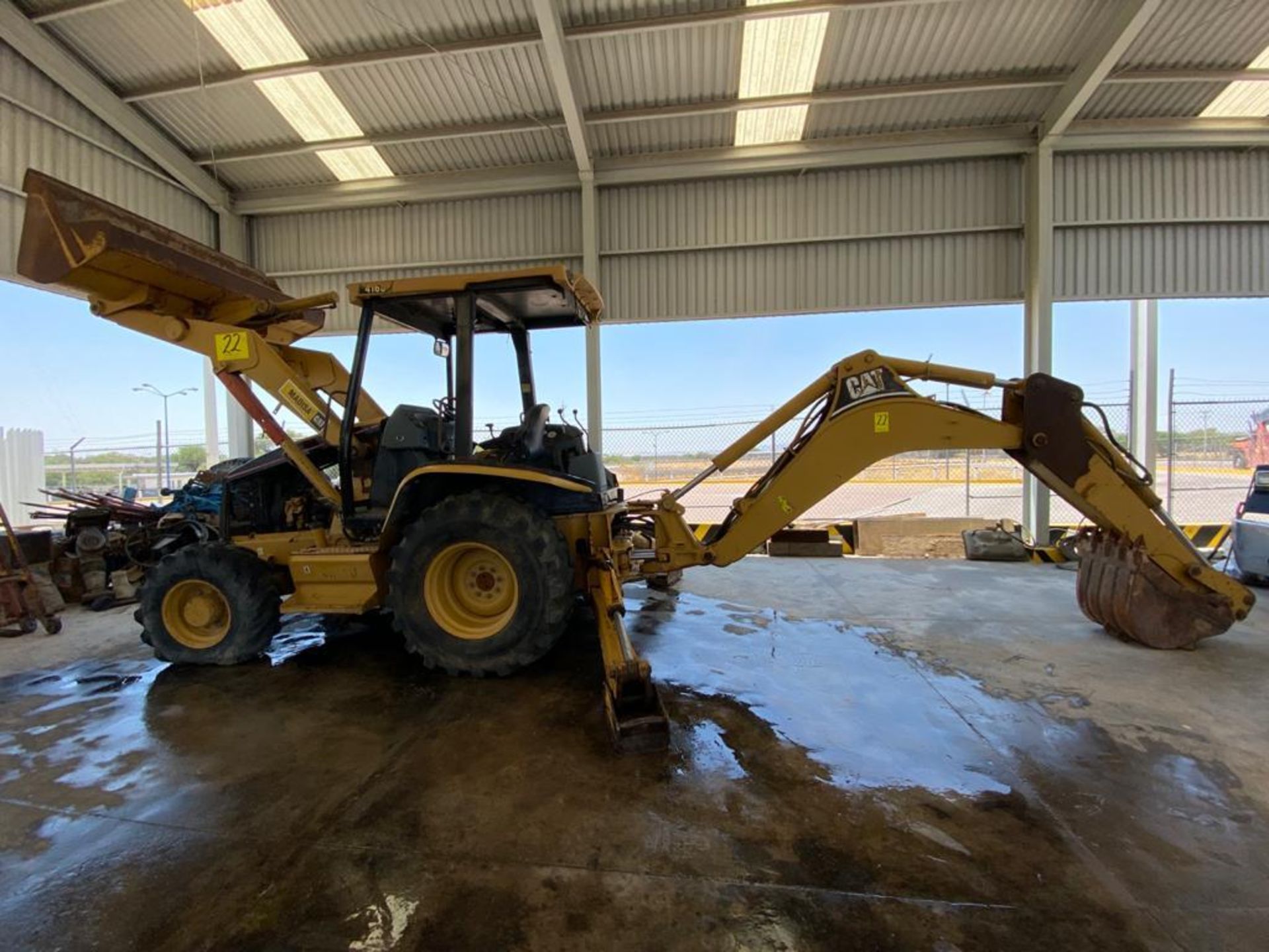 Caterpillar 416D Loader Backhoe, Serial number CAT0416DVBFP16129, Motor number 3054C - Image 3 of 58