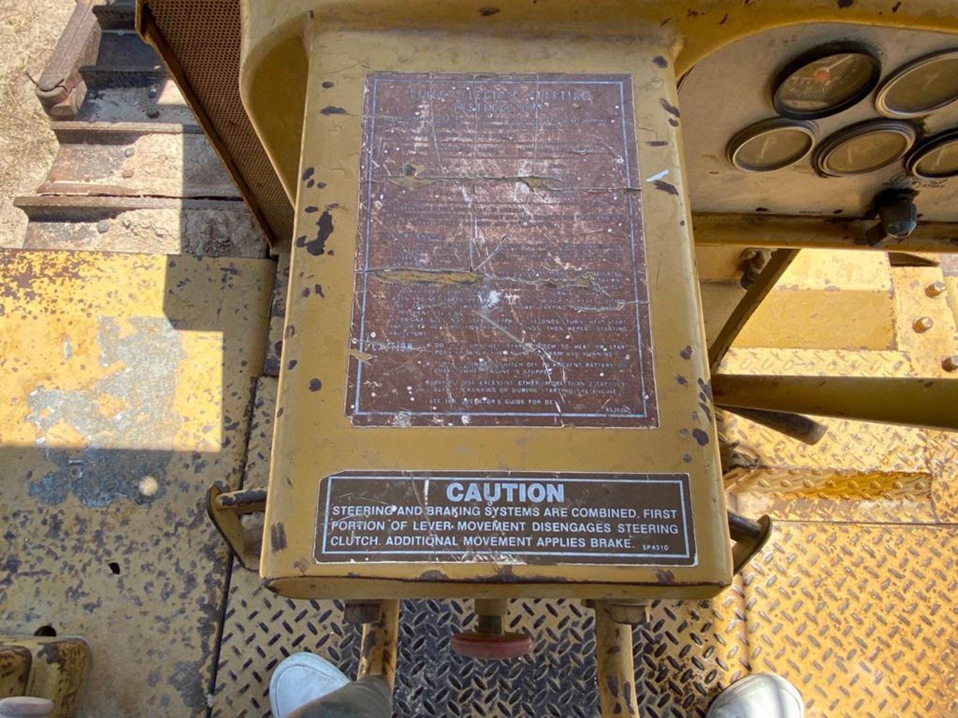 Caterpillar D7G Bulldozer, Serial number 92V5897, Diesel motor , Motor number 3306 - Image 26 of 48