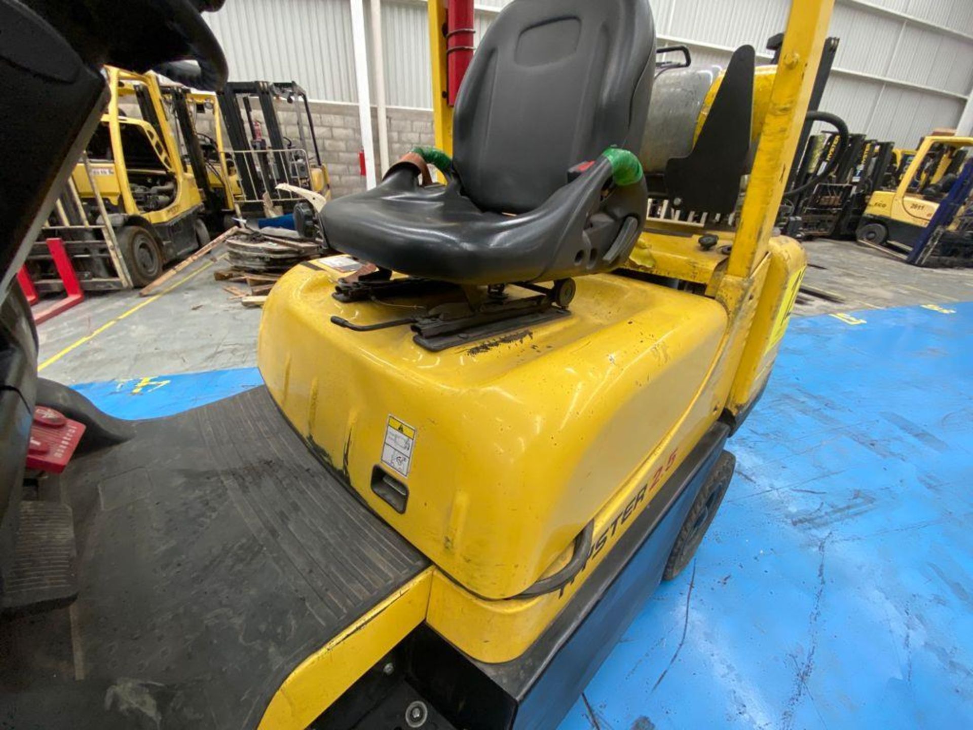 Hyster Forklift, Model H2.5XT, S/N D466R03085P, Year 2016, 5000 lb capacity - Image 14 of 31