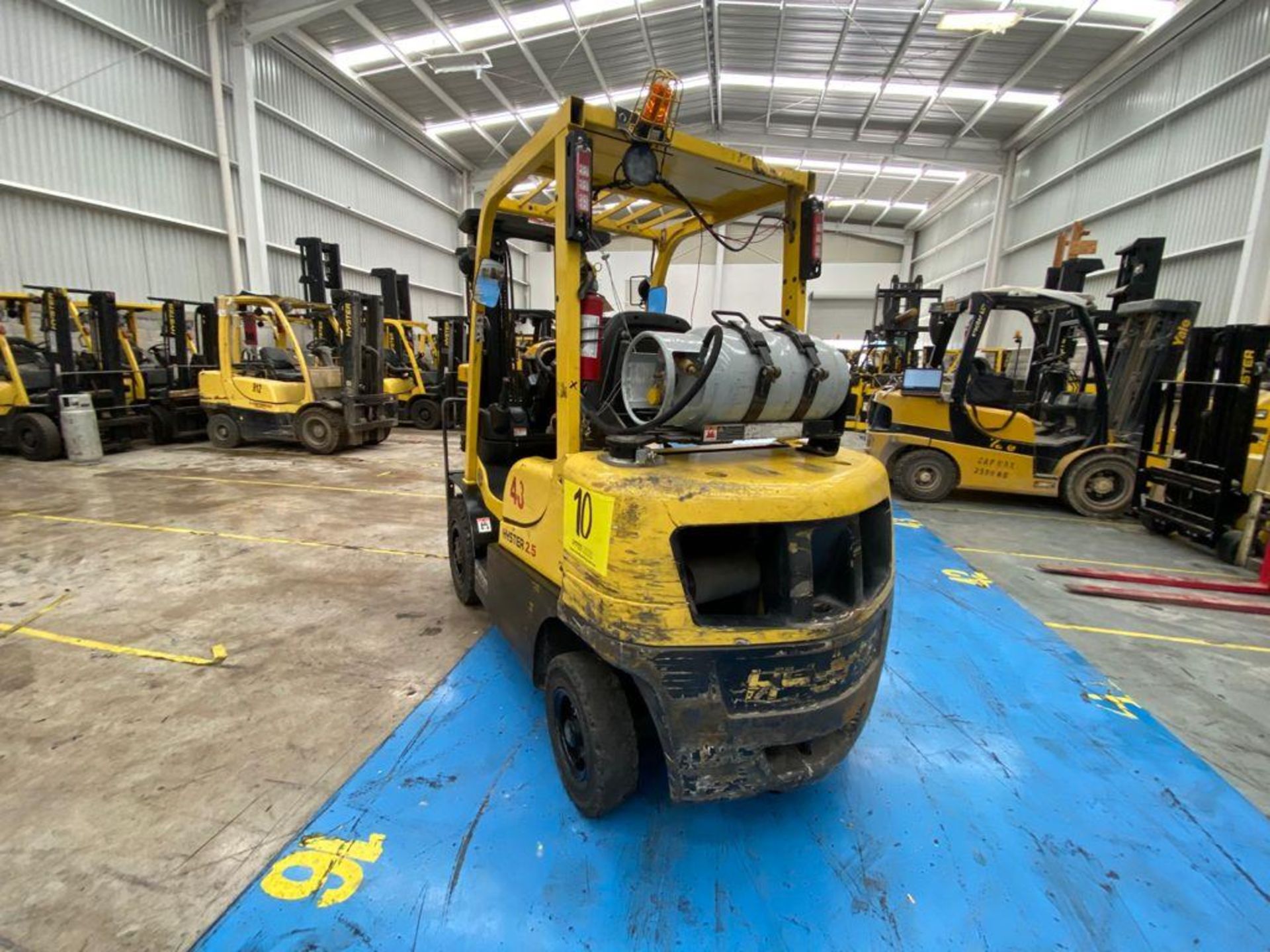 Hyster Forklift, Model H2.5XT, S/N D466R03287P, Year 2016, 5000 lb capacity - Image 12 of 48