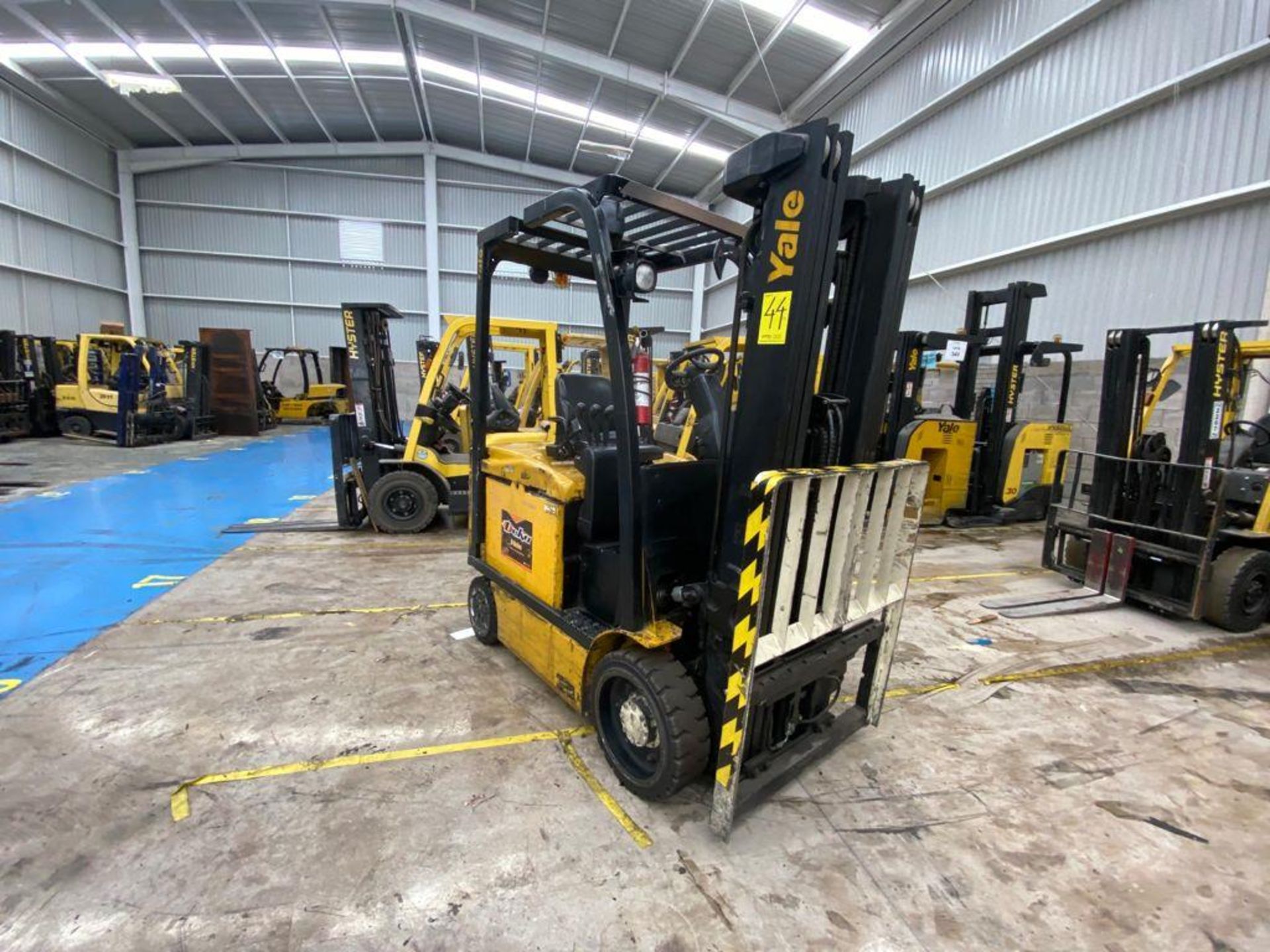 Yale Electric Forklift, Model ERC060VGN36TE088, S/N A968N17882R, Year 2017, 5800 lb capacity - Image 5 of 44