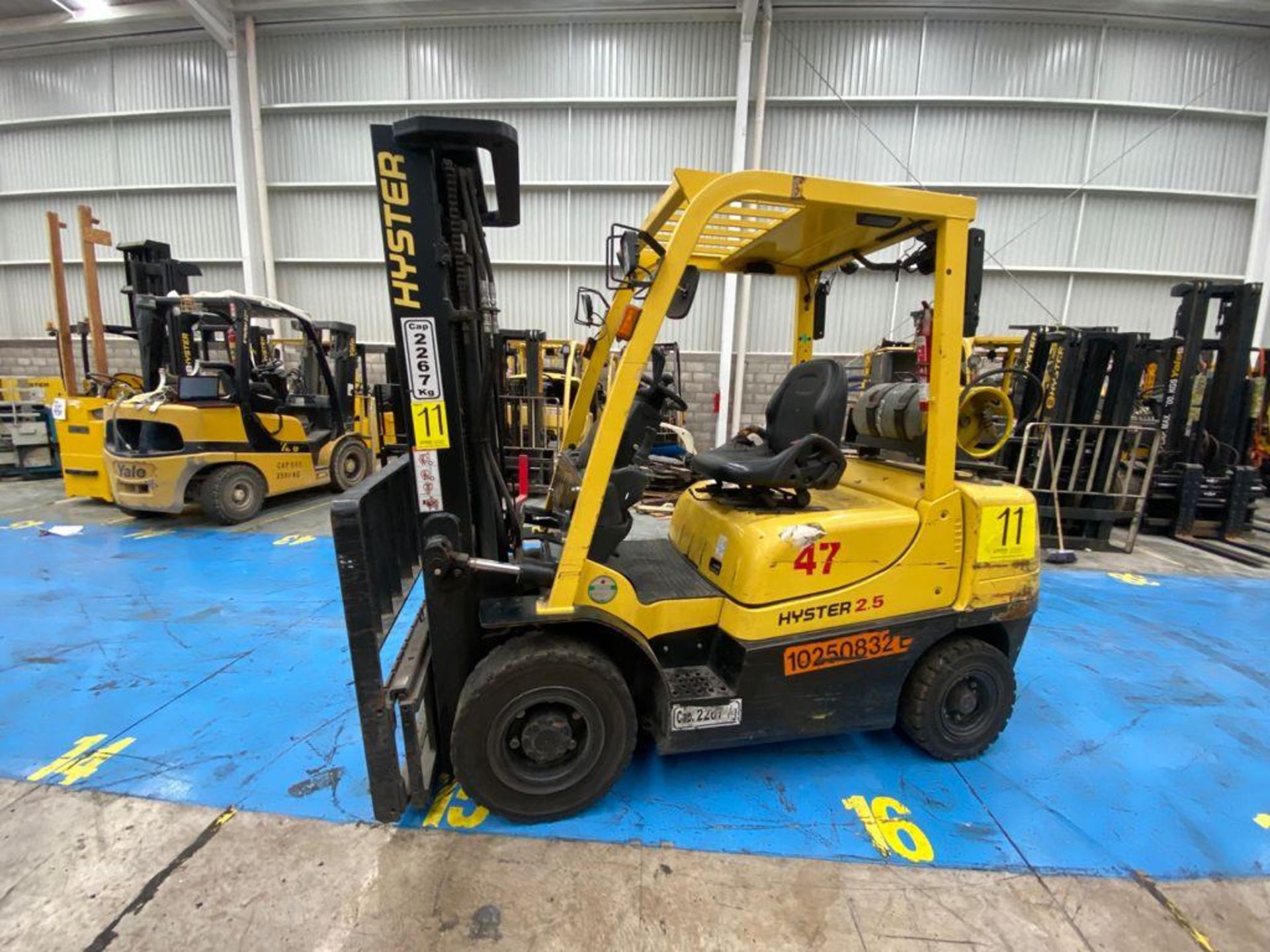 Hyster Forklift, Model H2.5XT, S/N D466R03286P, Year 2016, 5000 lb capacity - Image 2 of 42