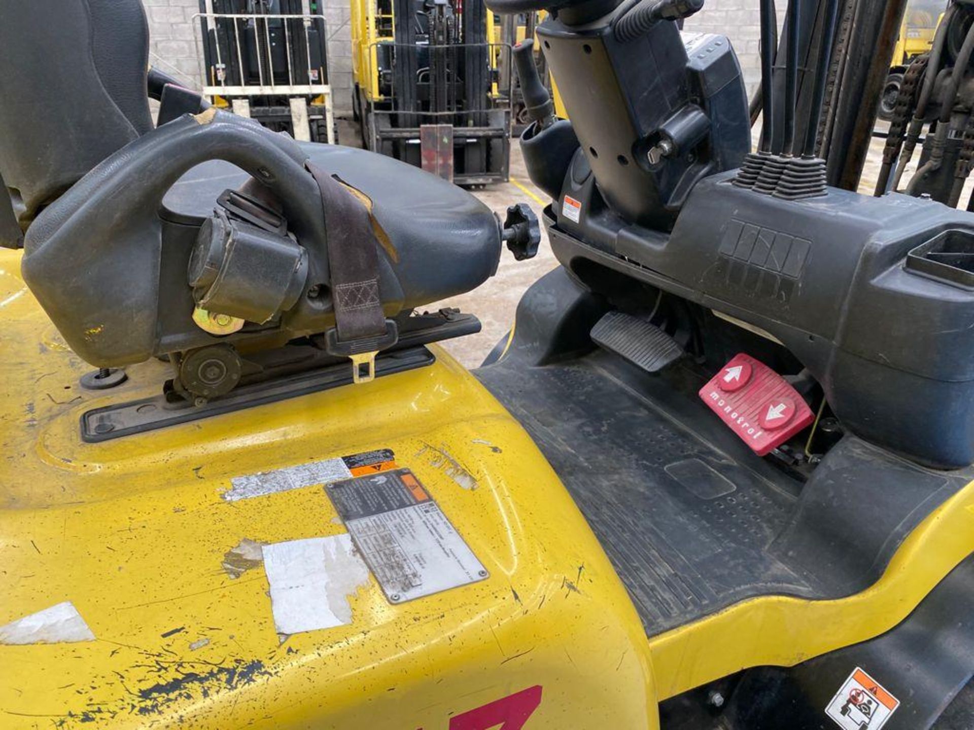 Hyster Forklift, Model H2.5XT, S/N D466R03286P, Year 2016, 5000 lb capacity - Image 34 of 42