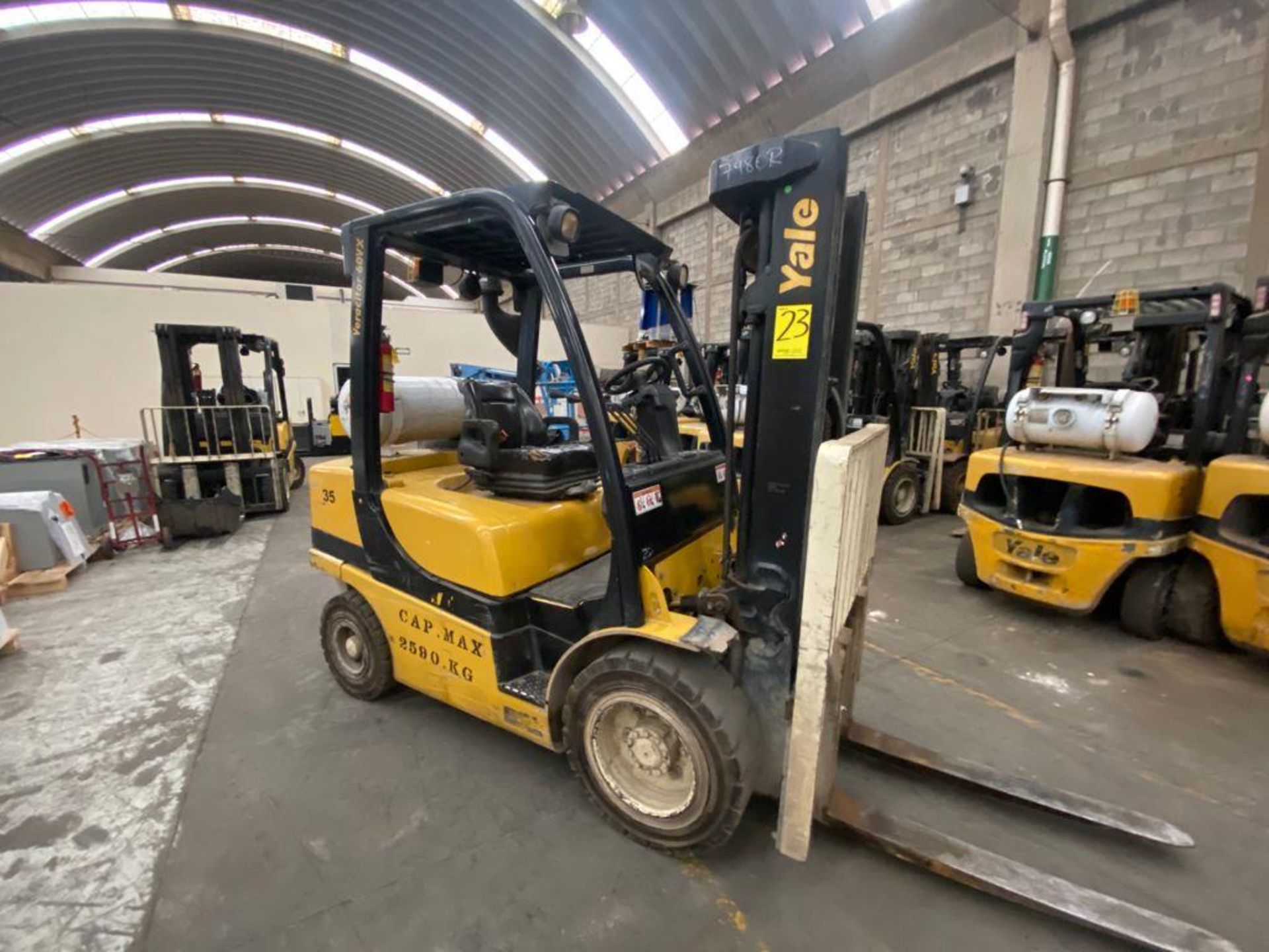 Yale Forklift, Model GLP060VXNDAE087, S/N D875V07980R, Year 2017, 5700 lb capacity - Image 35 of 39