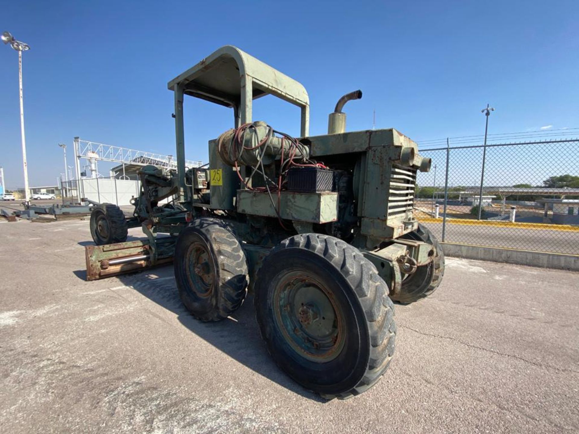 1970 Wabco4 440H Motor Grader, Serial number 440HAGM1398 - Image 18 of 77