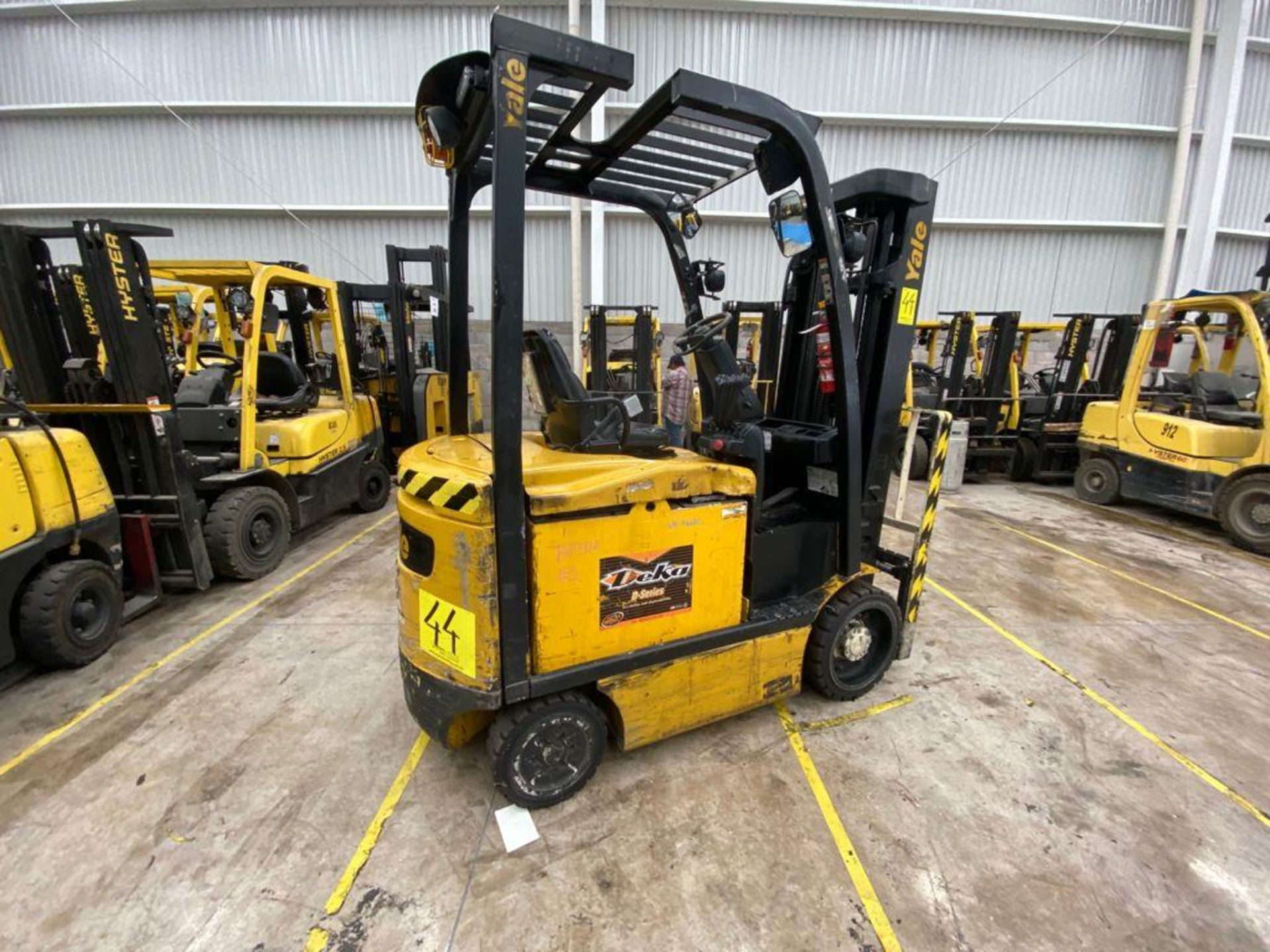 Yale Electric Forklift, Model ERC060VGN36TE088, S/N A968N17882R, Year 2017, 5800 lb capacity - Image 8 of 44