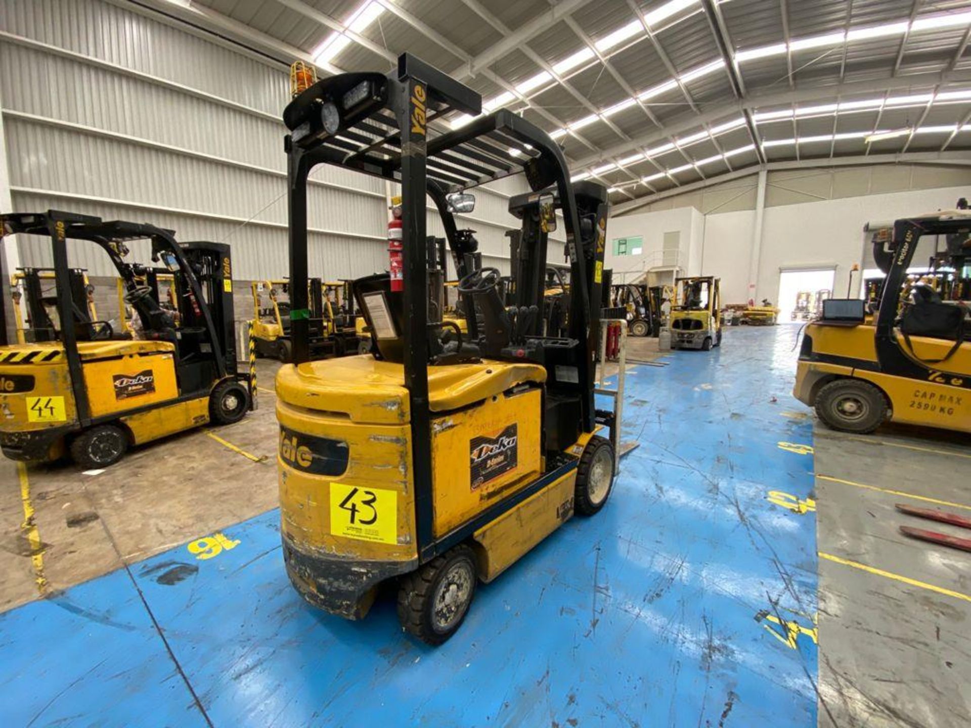 Yale Electric Forklift, Model ERC060VGN36TE088, S/N A968N17883R, Year 2017, 5800 lb capacity - Image 10 of 41