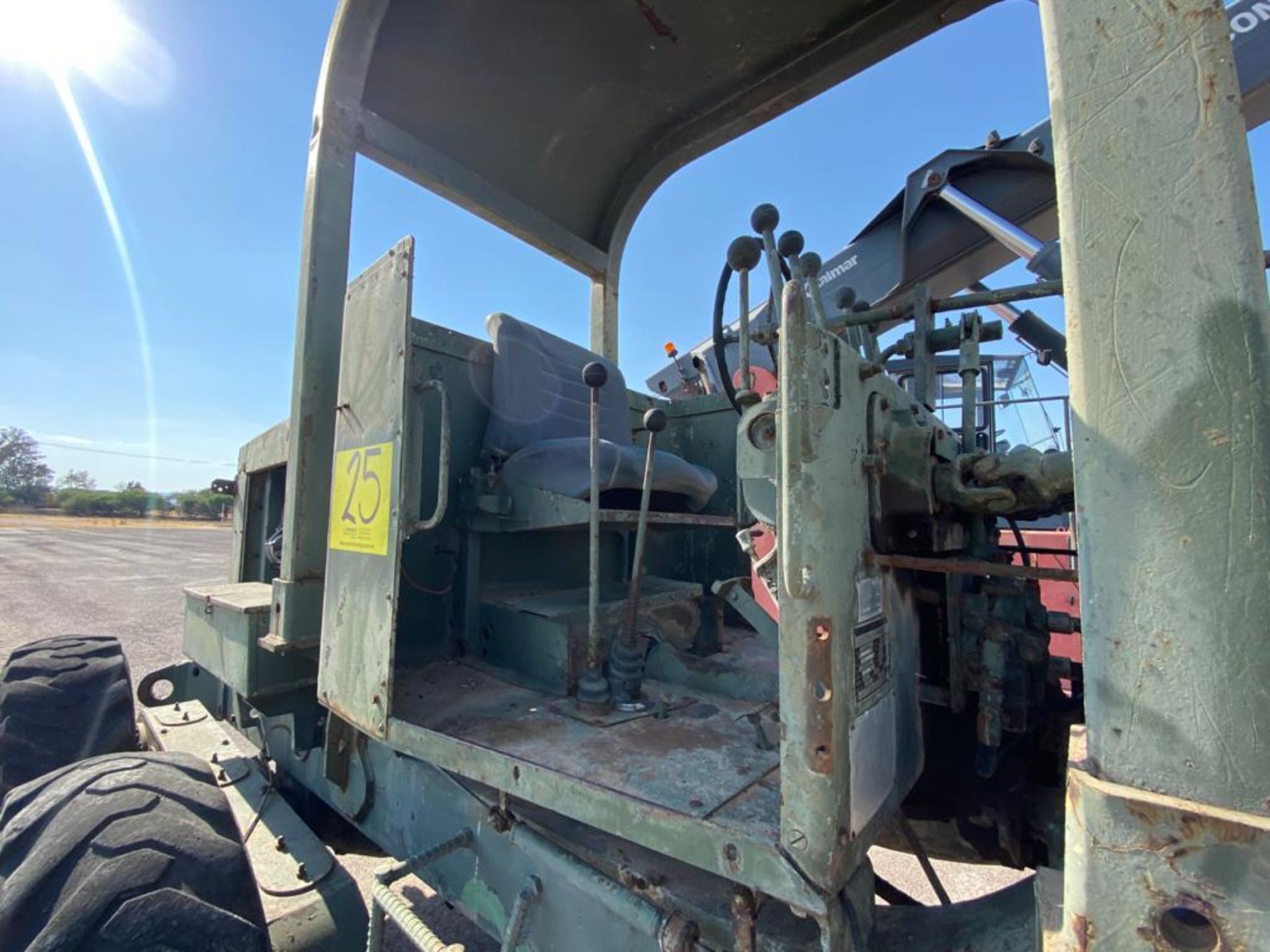 1970 Wabco4 440H Motor Grader, Serial number 440HAGM1398 - Image 32 of 77