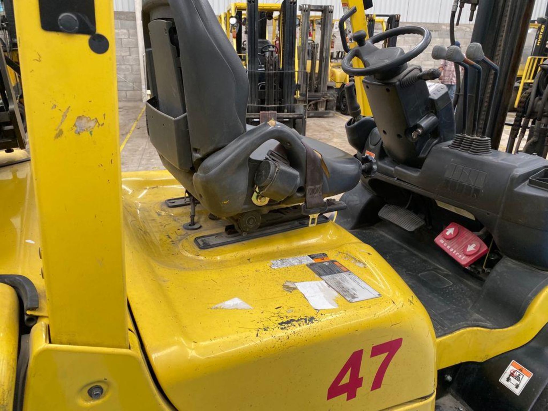 Hyster Forklift, Model H2.5XT, S/N D466R03286P, Year 2016, 5000 lb capacity - Image 35 of 42