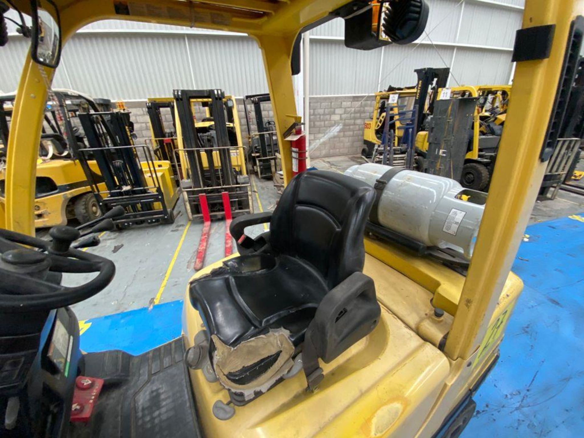 Hyster Forklift, Model H60FT, S/N P177V03468N, Yaer 2015, 5750 lb capacity - Image 23 of 42