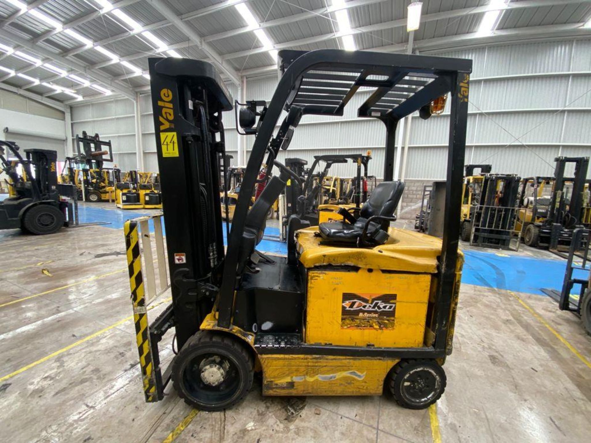 Yale Electric Forklift, Model ERC060VGN36TE088, S/N A968N17882R, Year 2017, 5800 lb capacity - Image 16 of 44