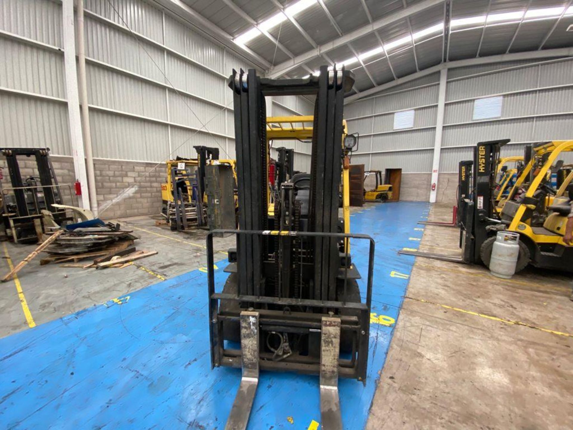 Hyster Forklift, Model H2.5XT, S/N D466R03085P, Year 2016, 5000 lb capacity - Image 3 of 31