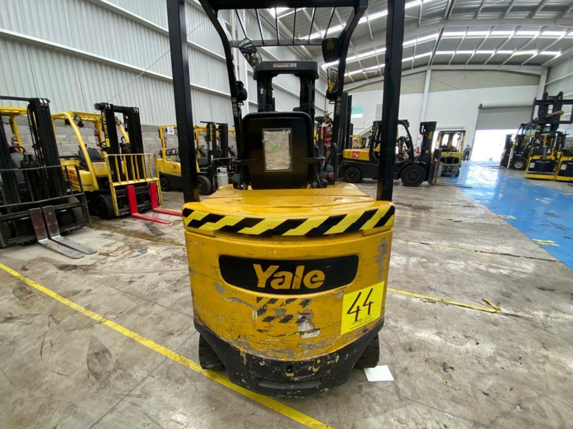 Yale Electric Forklift, Model ERC060VGN36TE088, S/N A968N17882R, Year 2017, 5800 lb capacity - Image 17 of 44