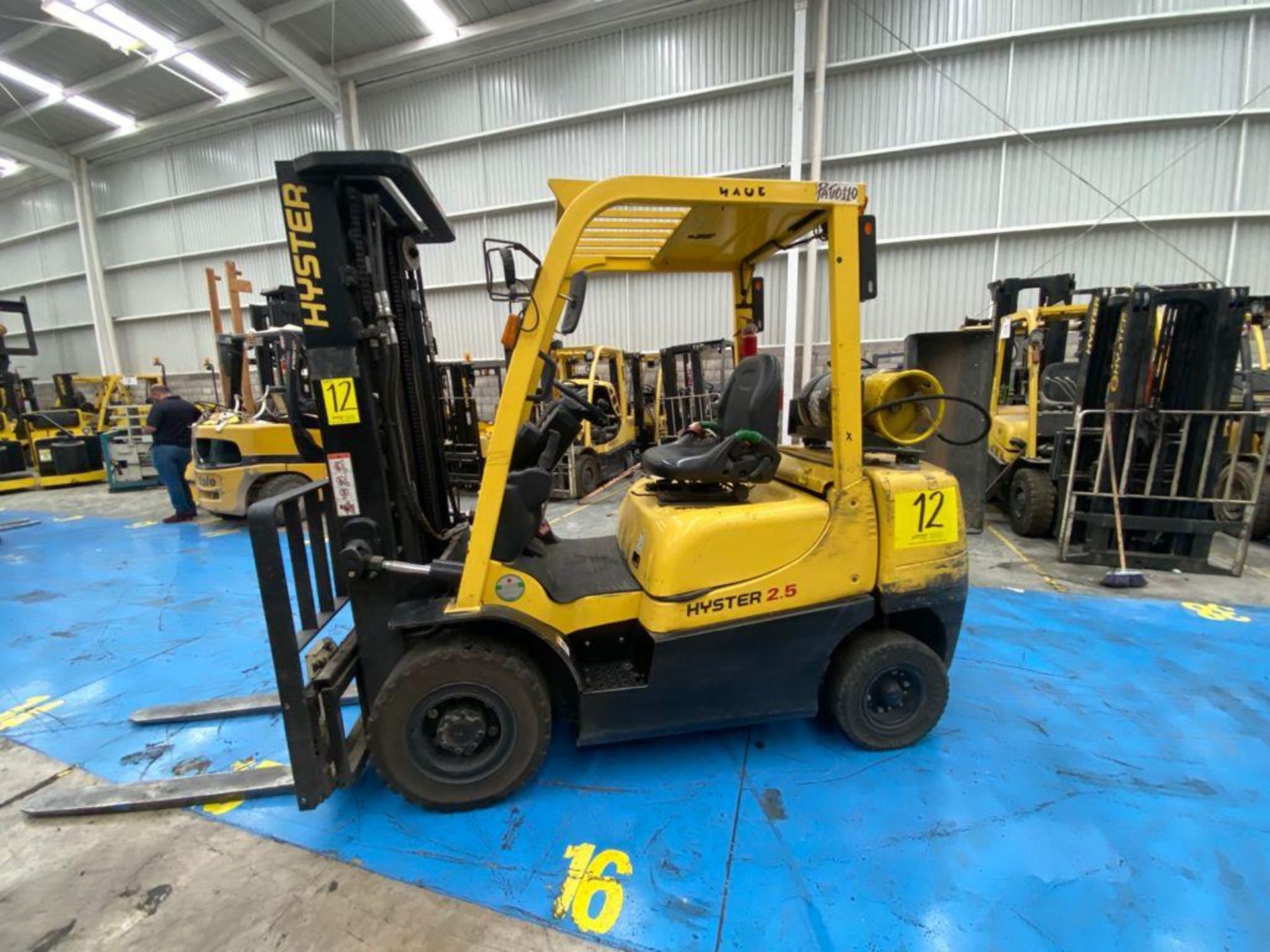 Hyster Forklift, Model H2.5XT, S/N D466R03085P, Year 2016, 5000 lb capacity - Image 30 of 31