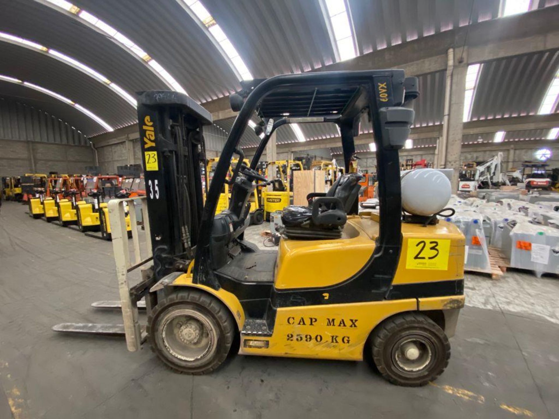 Yale Forklift, Model GLP060VXNDAE087, S/N D875V07980R, Year 2017, 5700 lb capacity - Image 38 of 39