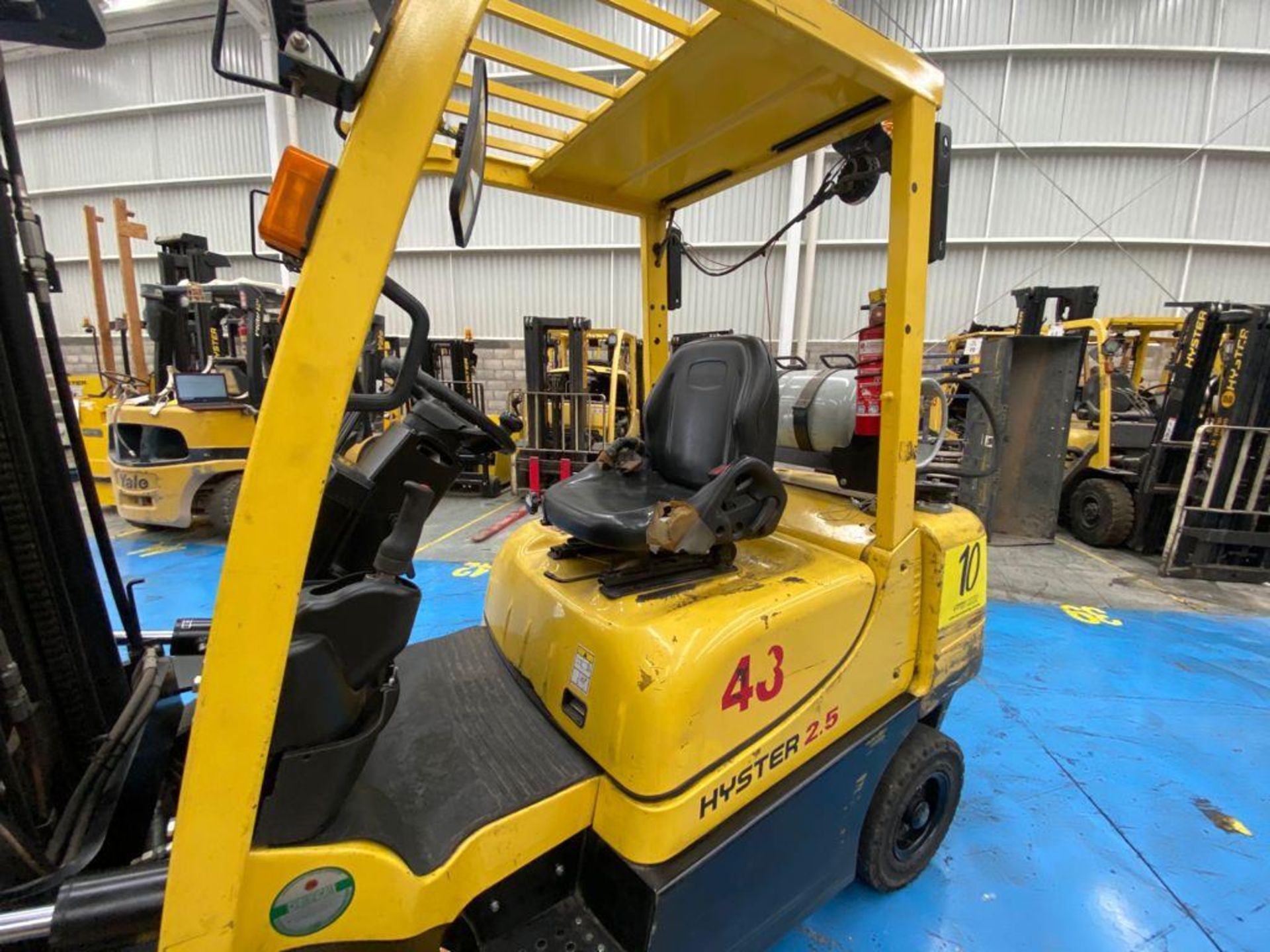 Hyster Forklift, Model H2.5XT, S/N D466R03287P, Year 2016, 5000 lb capacity - Image 45 of 48