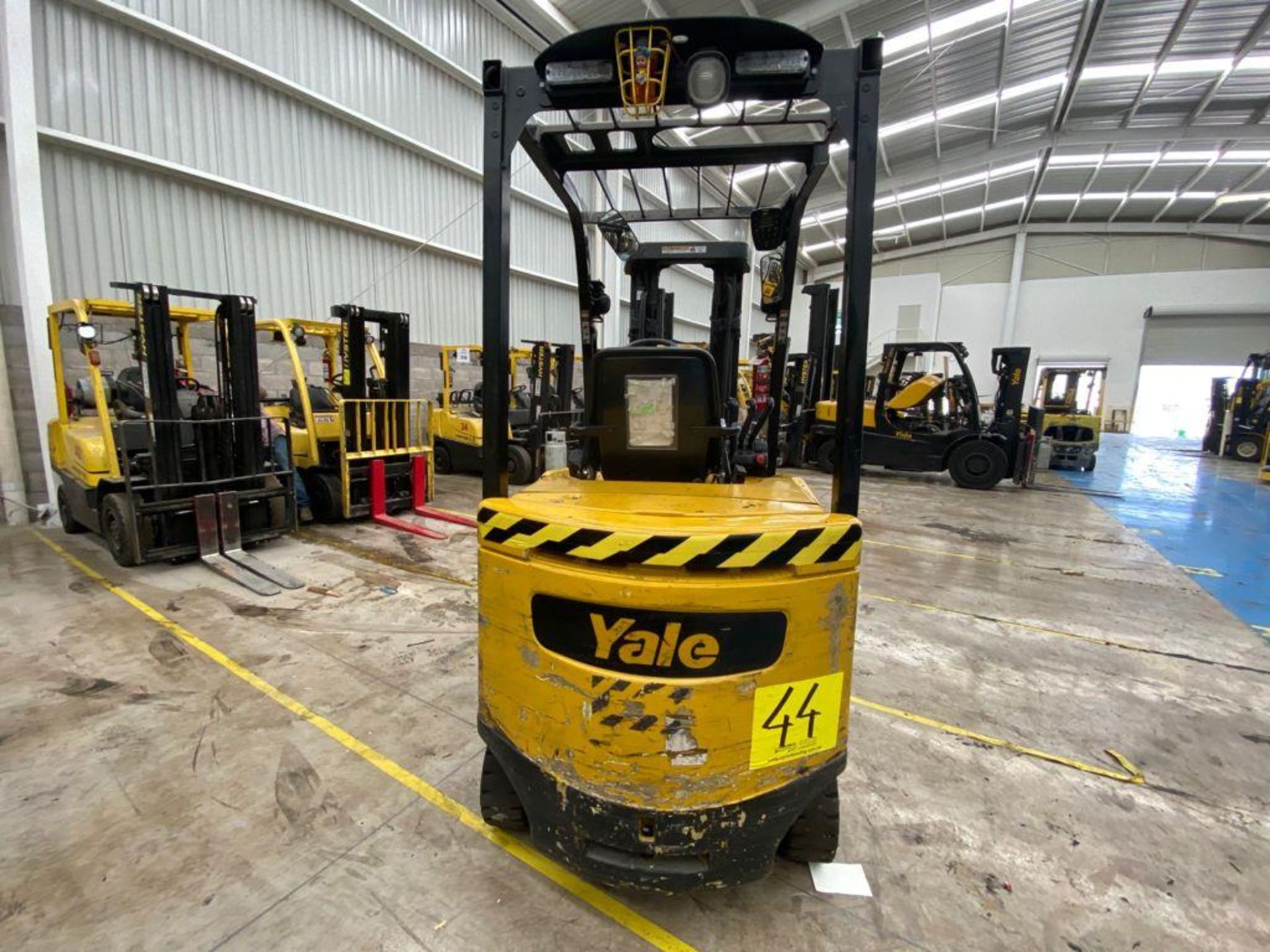 Yale Electric Forklift, Model ERC060VGN36TE088, S/N A968N17882R, Year 2017, 5800 lb capacity - Image 10 of 44
