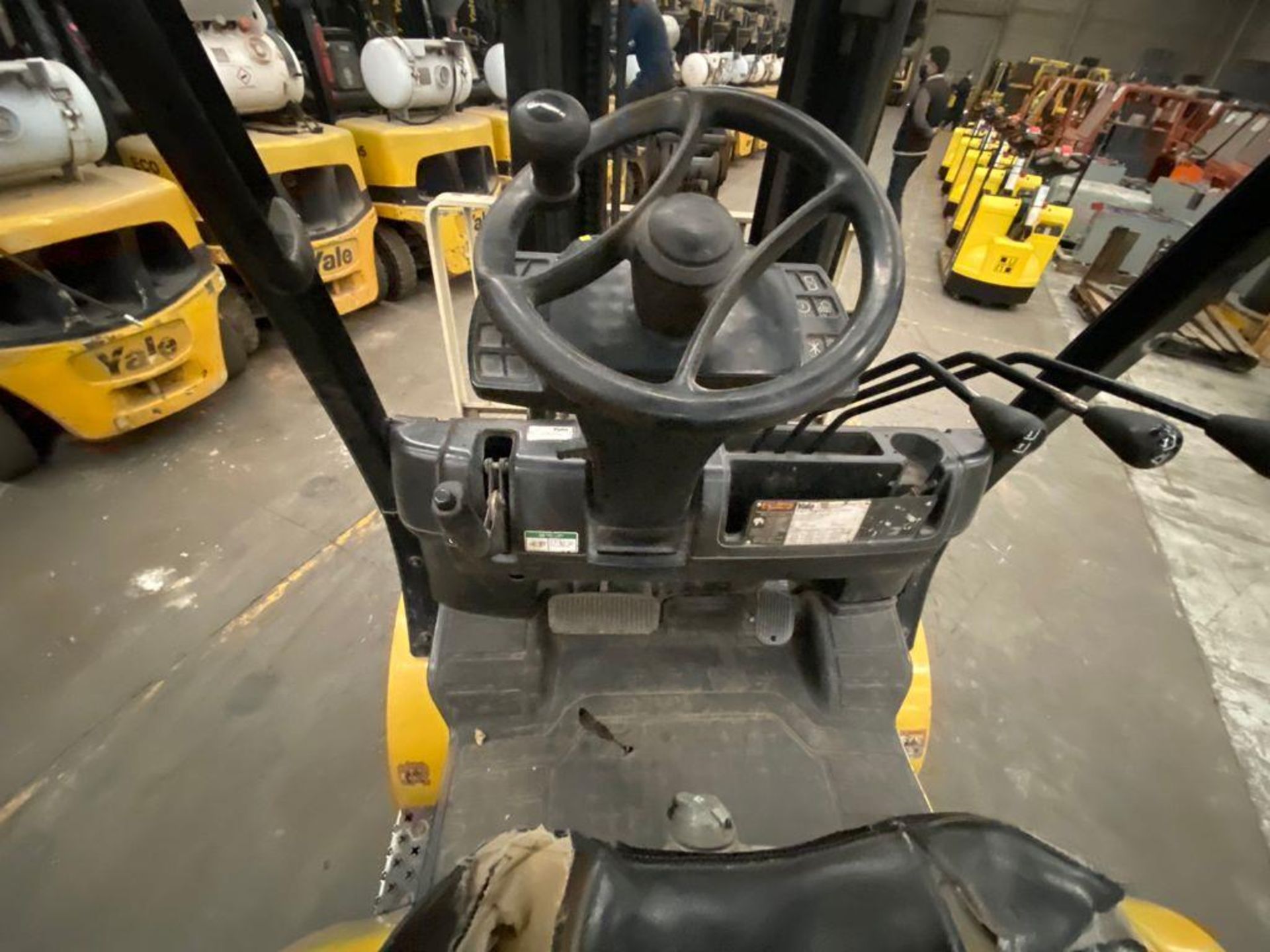 Yale Forklift, Model GLP060VXNDAE087, S/N D875V07980R, Year 2017, 5700 lb capacity - Image 31 of 39