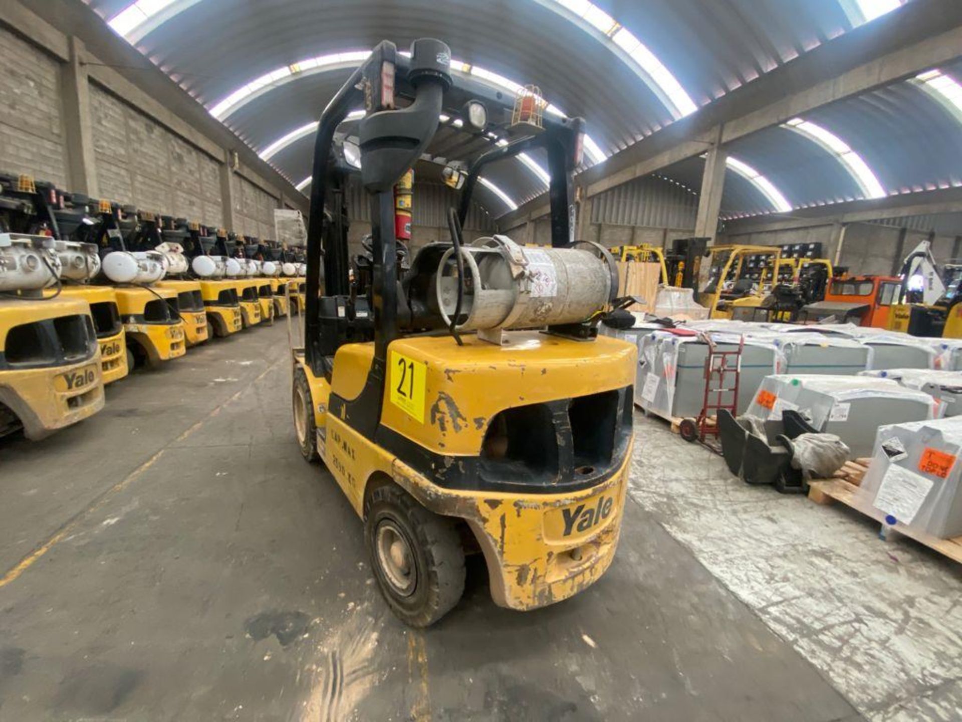 Yale Forklift, Model GLP060VXNDAE087, S/N D875V07985R, Year 2017, 5700 lb capacity - Image 7 of 39