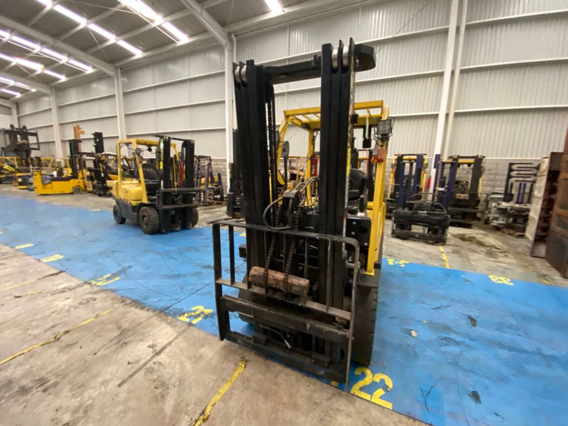 Hyster Forklift, Model H2.5XT, S/N D466R01902N, Year 2015, 5000 lb capacity - Image 4 of 44