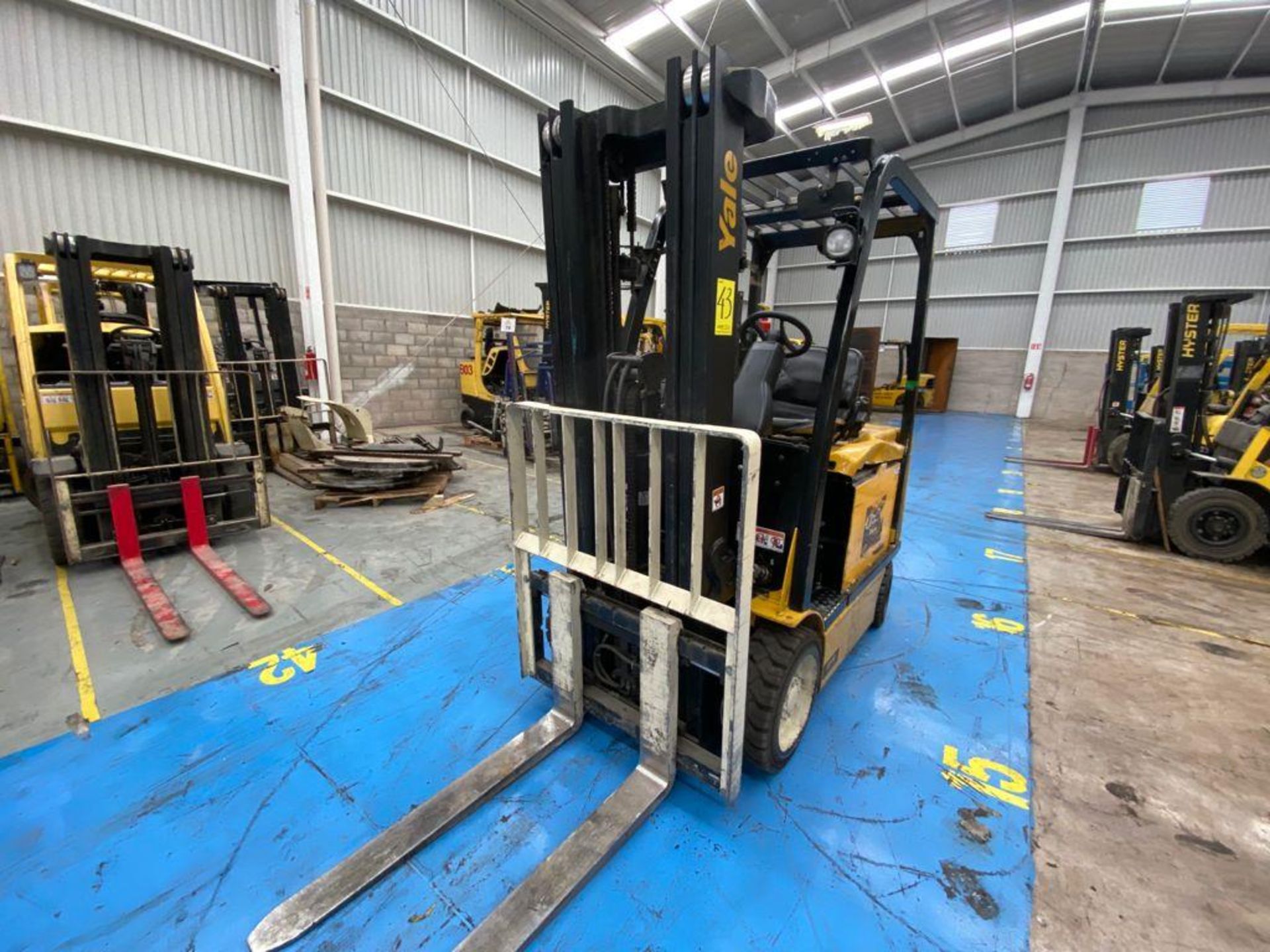 Yale Electric Forklift, Model ERC060VGN36TE088, S/N A968N17883R, Year 2017, 5800 lb capacity - Image 4 of 41