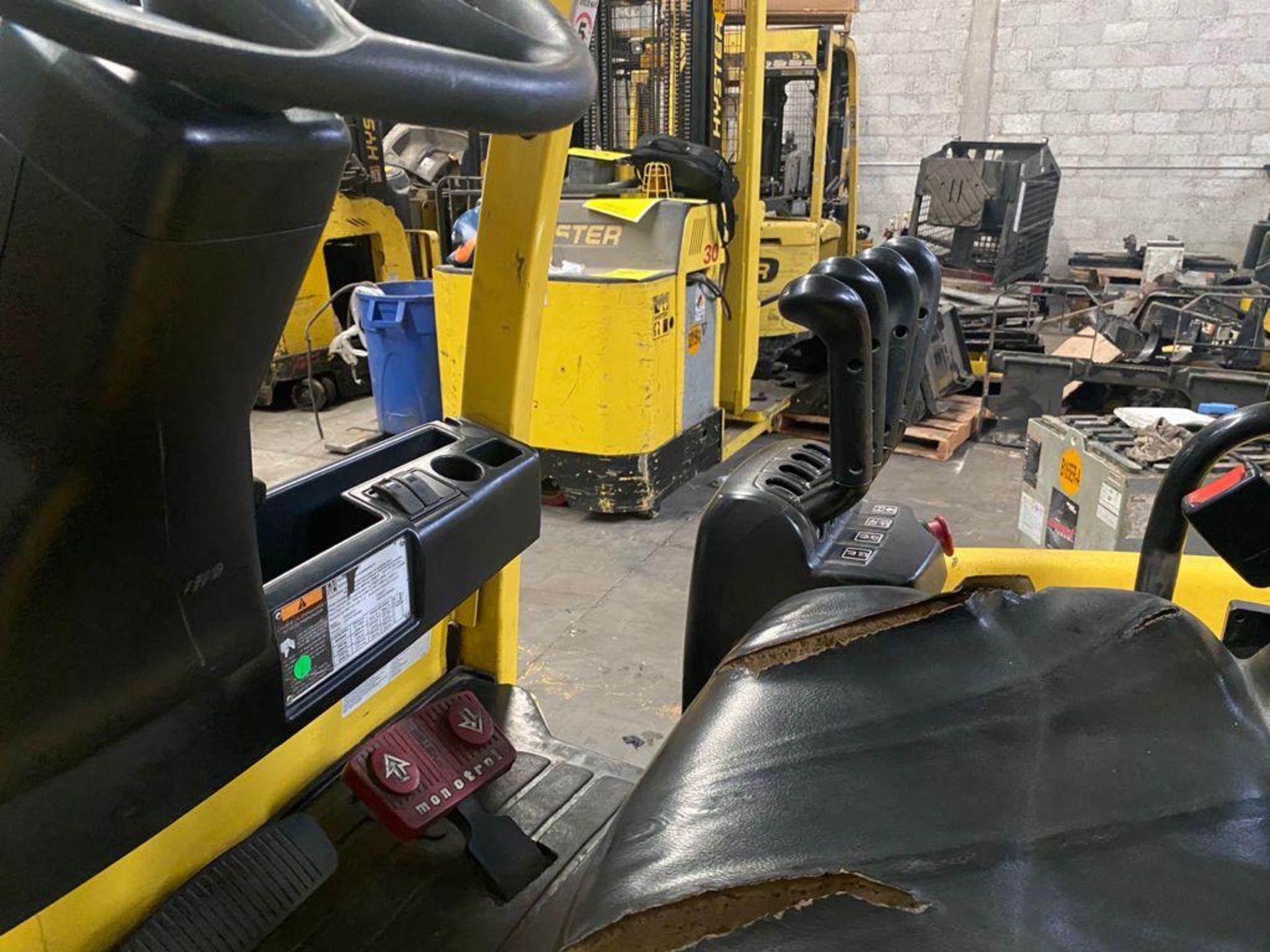 Hyster Electric Forklift, Model E50XN, S/N A268N20432P, Year 2016, 4700 lb capacity - Image 30 of 43