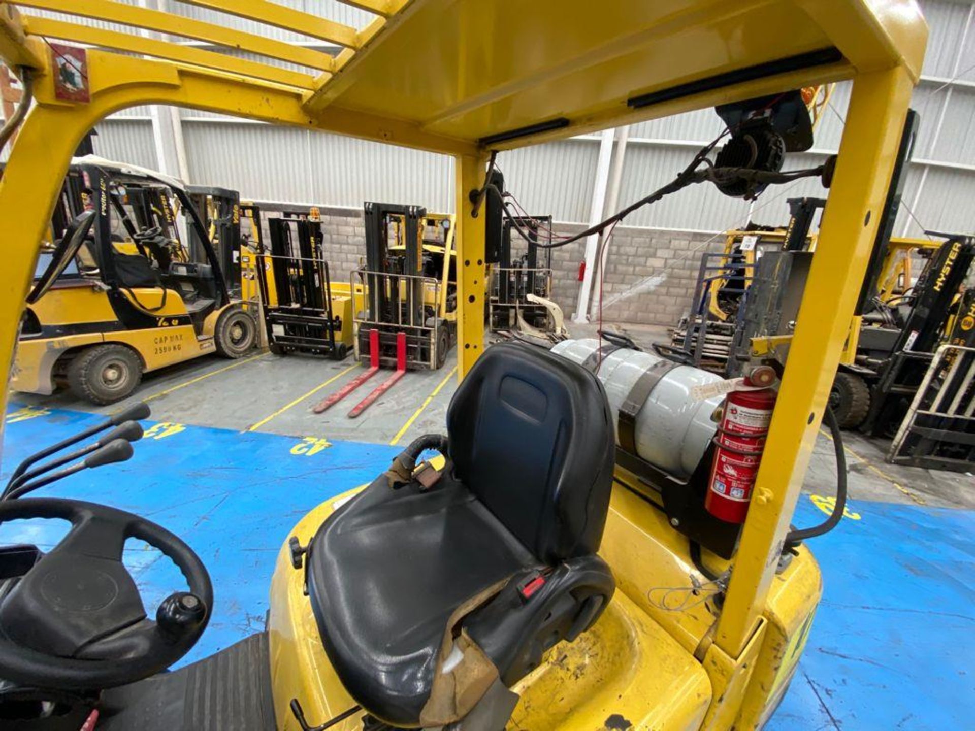 Hyster Forklift, Model H2.5XT, S/N D466R03287P, Year 2016, 5000 lb capacity - Image 17 of 48