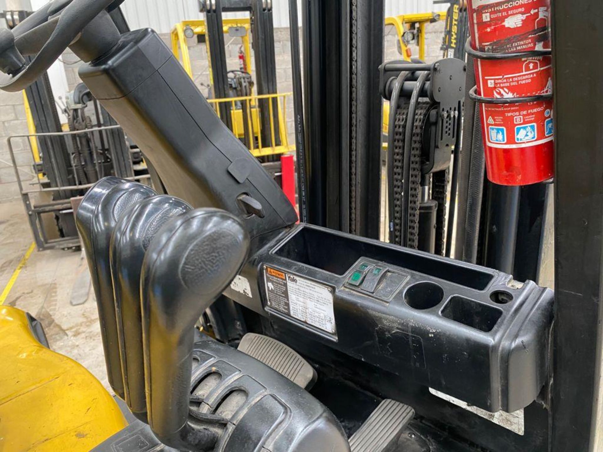 Yale Electric Forklift, Model ERC060VGN36TE088, S/N A968N17882R, Year 2017, 5800 lb capacity - Image 33 of 44