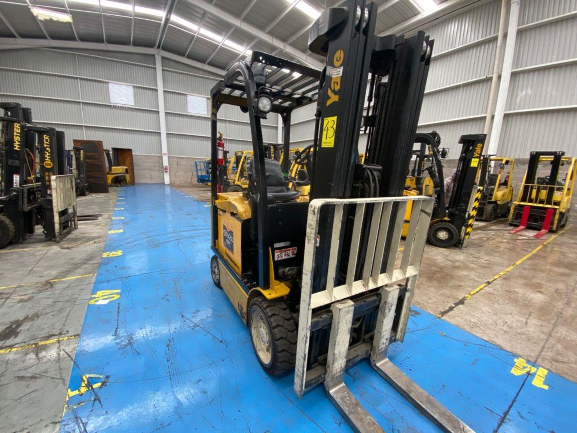 Yale Electric Forklift, Model ERC060VGN36TE088, S/N A968N17883R, Year 2017, 5800 lb capacity - Image 6 of 41