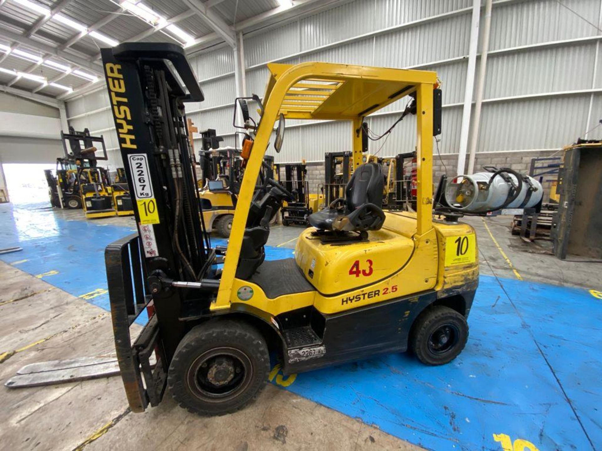 Hyster Forklift, Model H2.5XT, S/N D466R03287P, Year 2016, 5000 lb capacity - Image 40 of 48