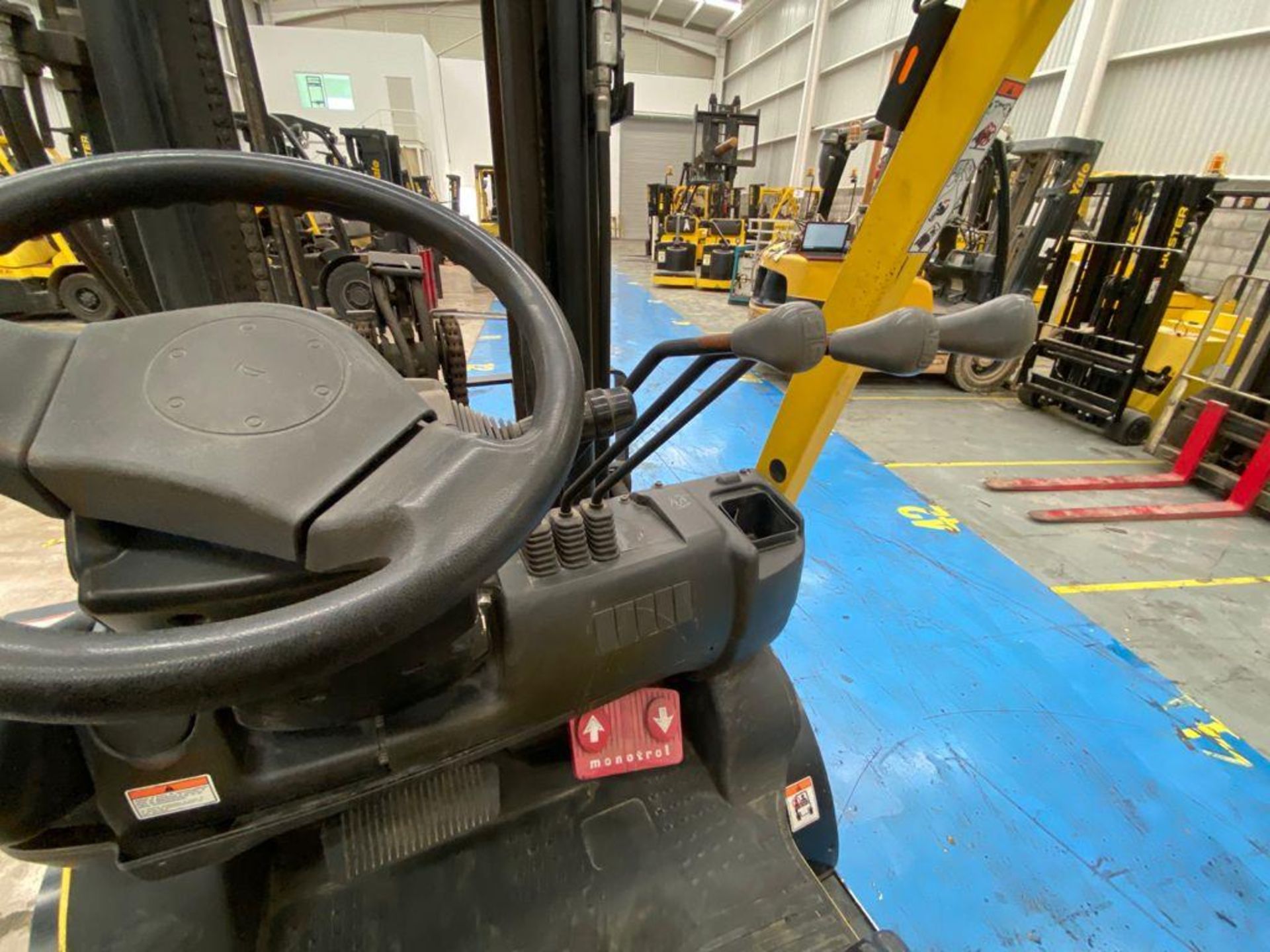 Hyster Forklift, Model H2.5XT, S/N D466R03286P, Year 2016, 5000 lb capacity - Image 24 of 42