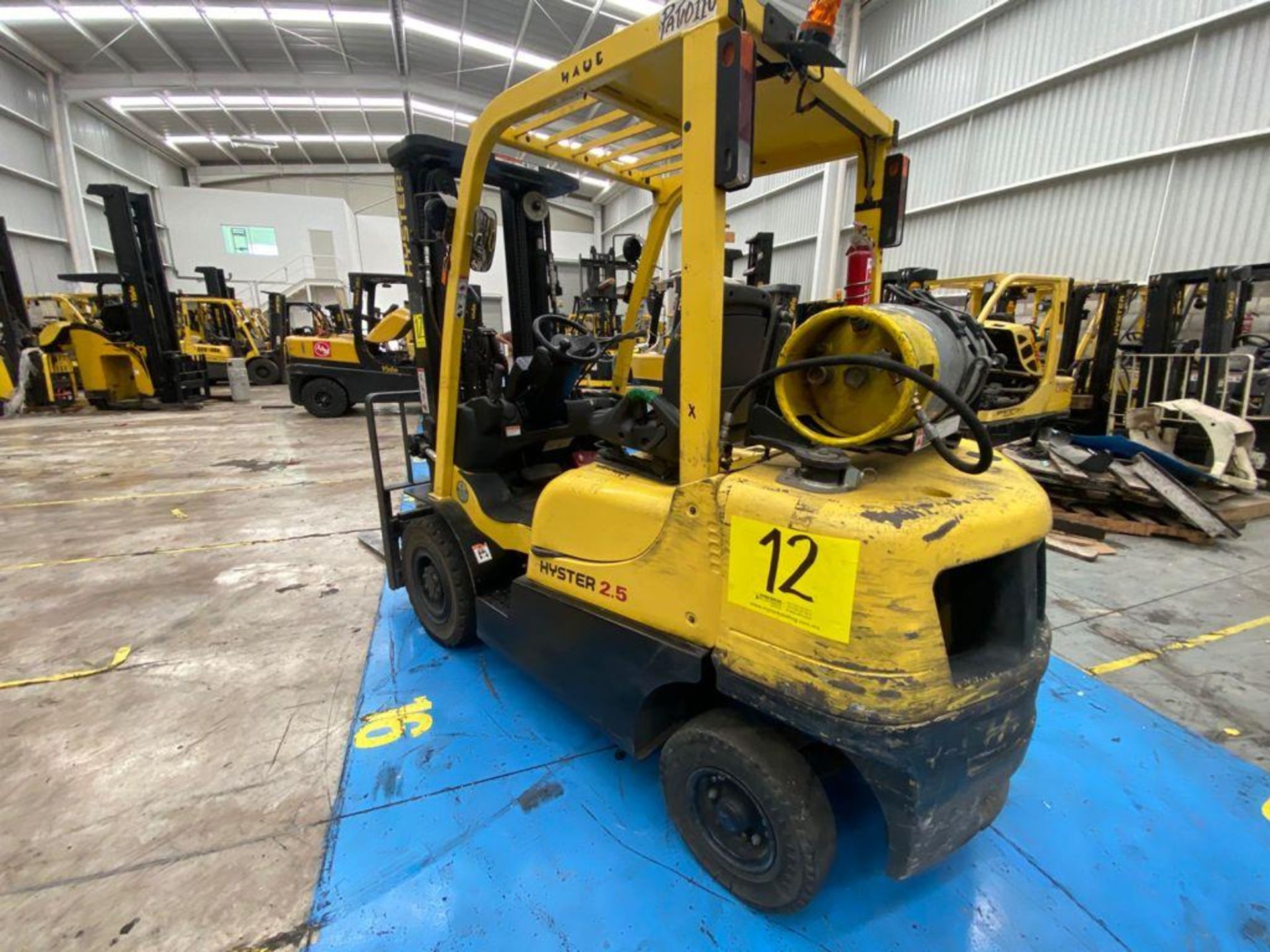 Hyster Forklift, Model H2.5XT, S/N D466R03085P, Year 2016, 5000 lb capacity - Image 11 of 31