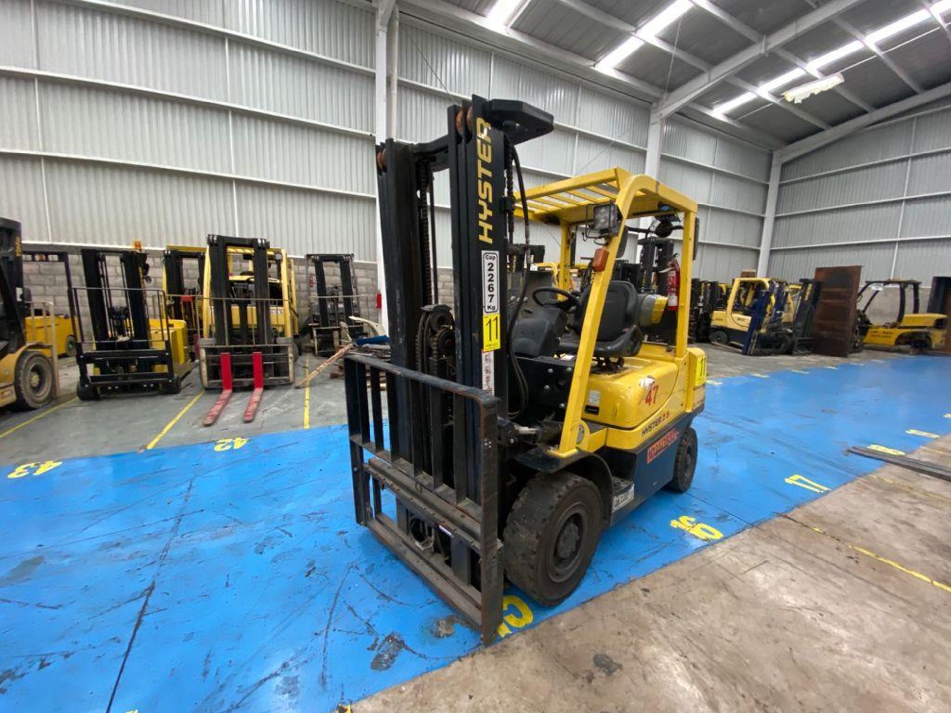 Hyster Forklift, Model H2.5XT, S/N D466R03286P, Year 2016, 5000 lb capacity - Image 4 of 42