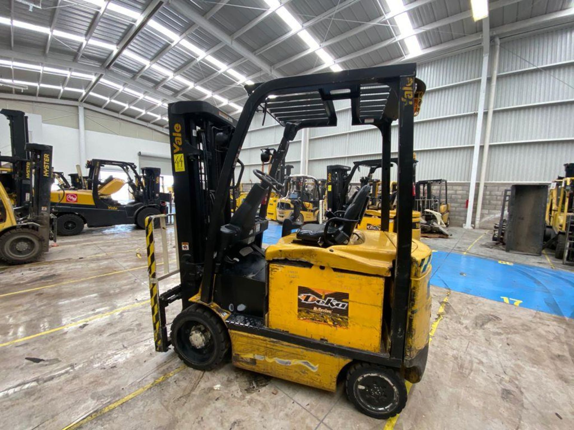 Yale Electric Forklift, Model ERC060VGN36TE088, S/N A968N17882R, Year 2017, 5800 lb capacity - Image 12 of 44