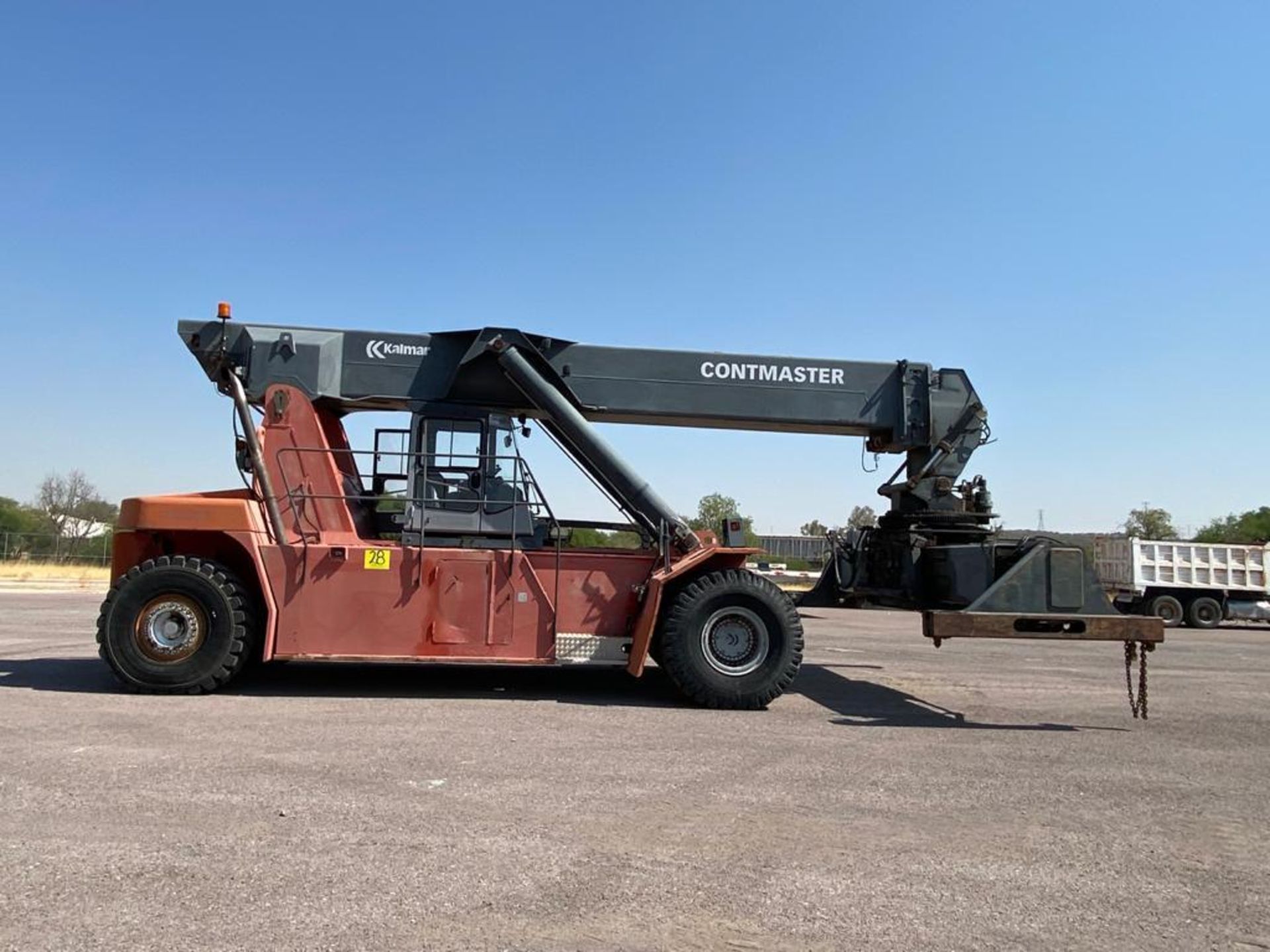 Kalmar Reach Stacker, 2004, model DRS4531-55, serial number T341140079, max. capacity 45 tons - Image 18 of 57