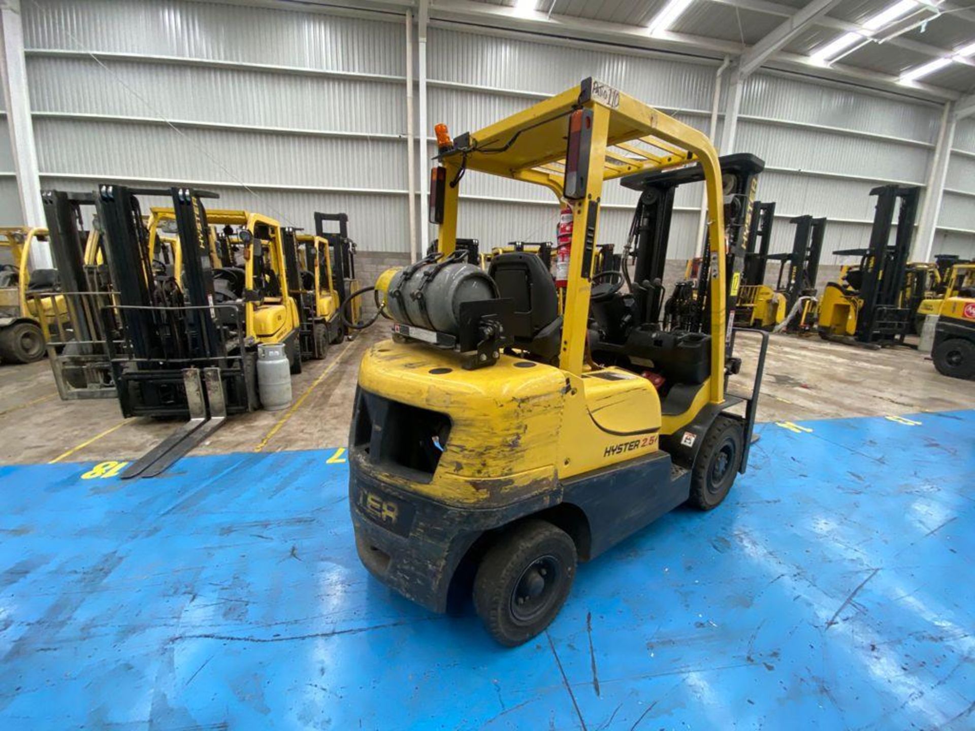 Hyster Forklift, Model H2.5XT, S/N D466R03085P, Year 2016, 5000 lb capacity - Image 8 of 31