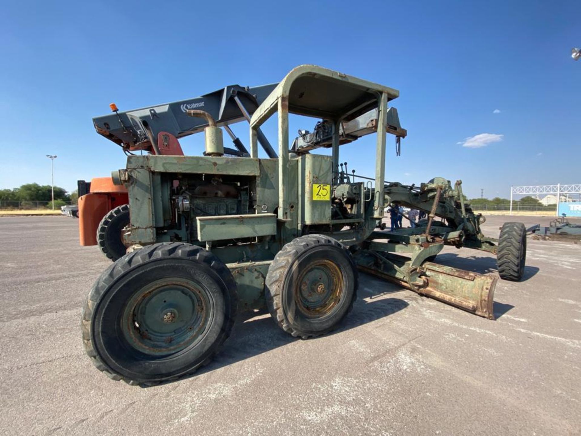 1970 Wabco4 440H Motor Grader, Serial number 440HAGM1398 - Image 35 of 77