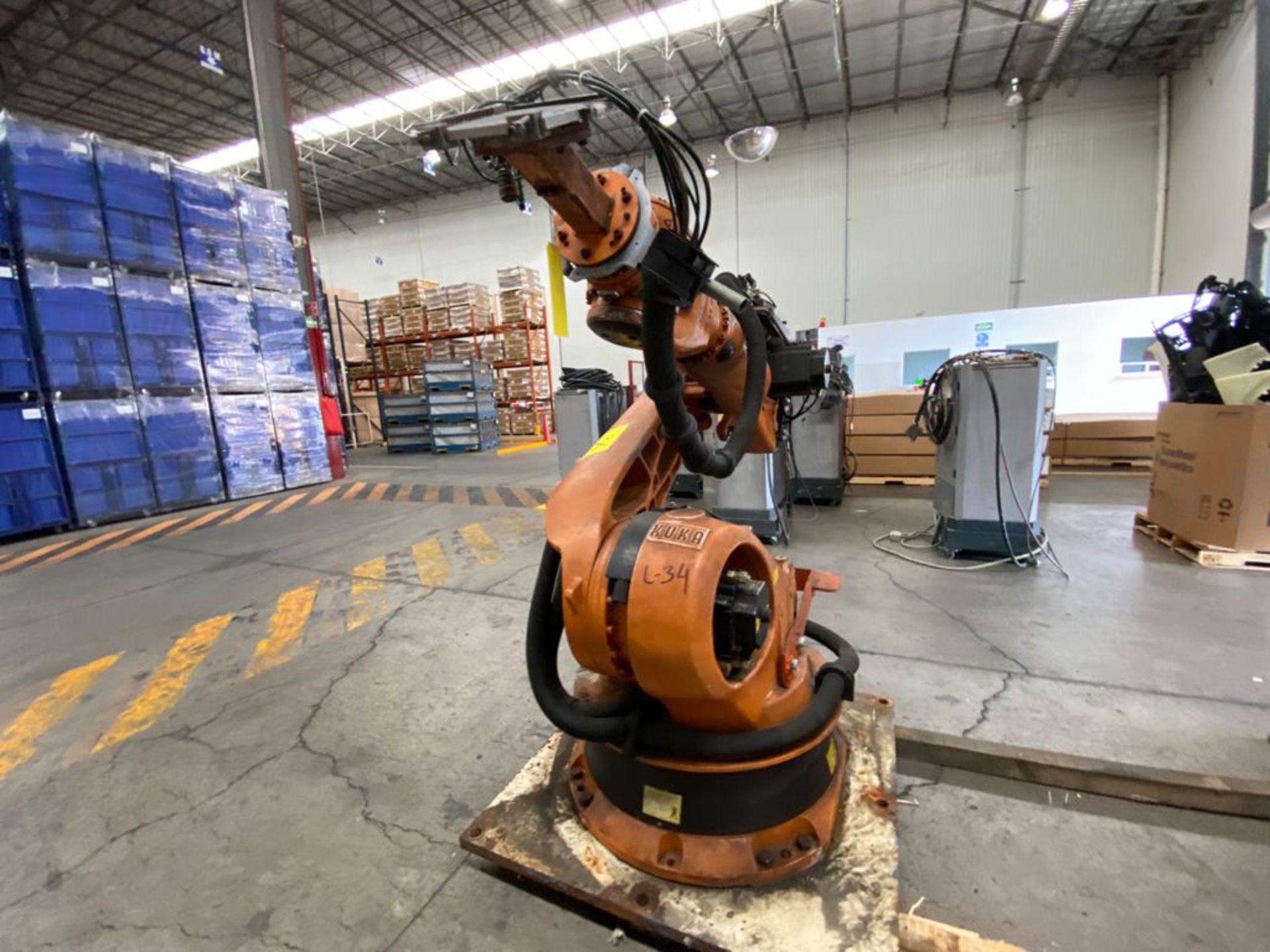 Kuka Articulated Robot, Model 0000107295, type KR 210 2000, Serial 812775, year 2005 - Image 13 of 64