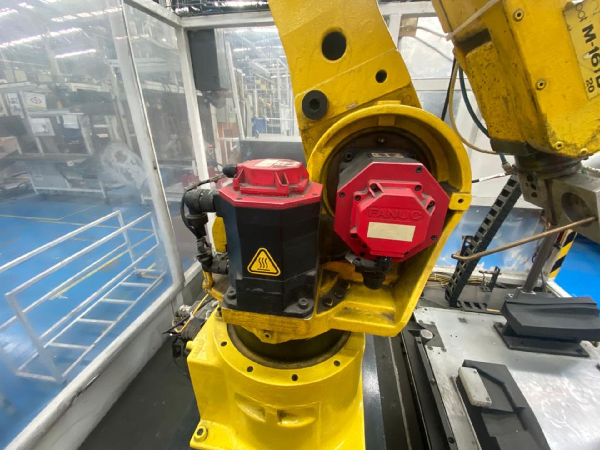 Welding cell in steel square profile structure, equipped with Fanuc articulated Robot, - Image 10 of 53