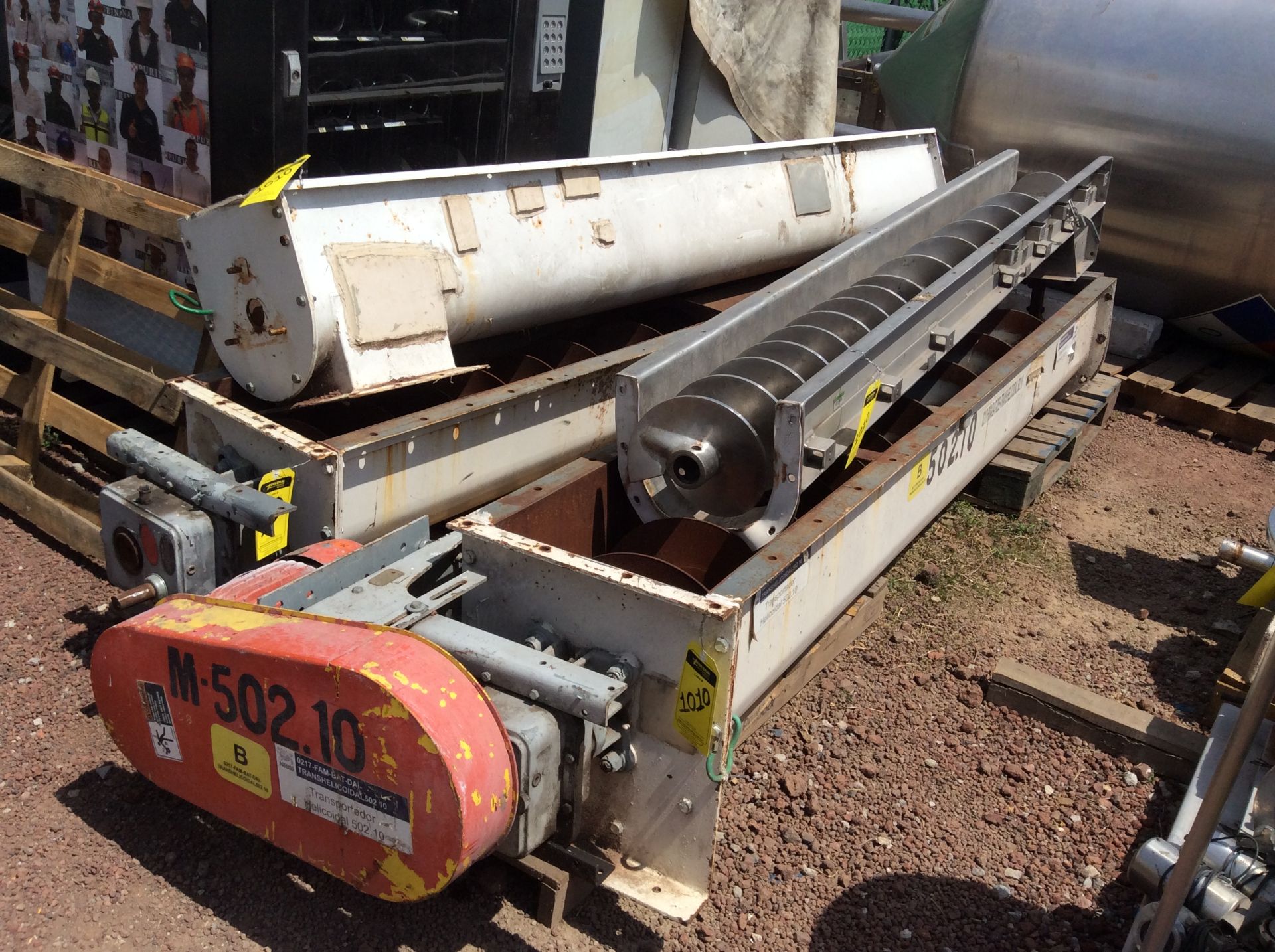 4 helical conveyors, includes 1 geared motor. Please inspect - Image 10 of 11