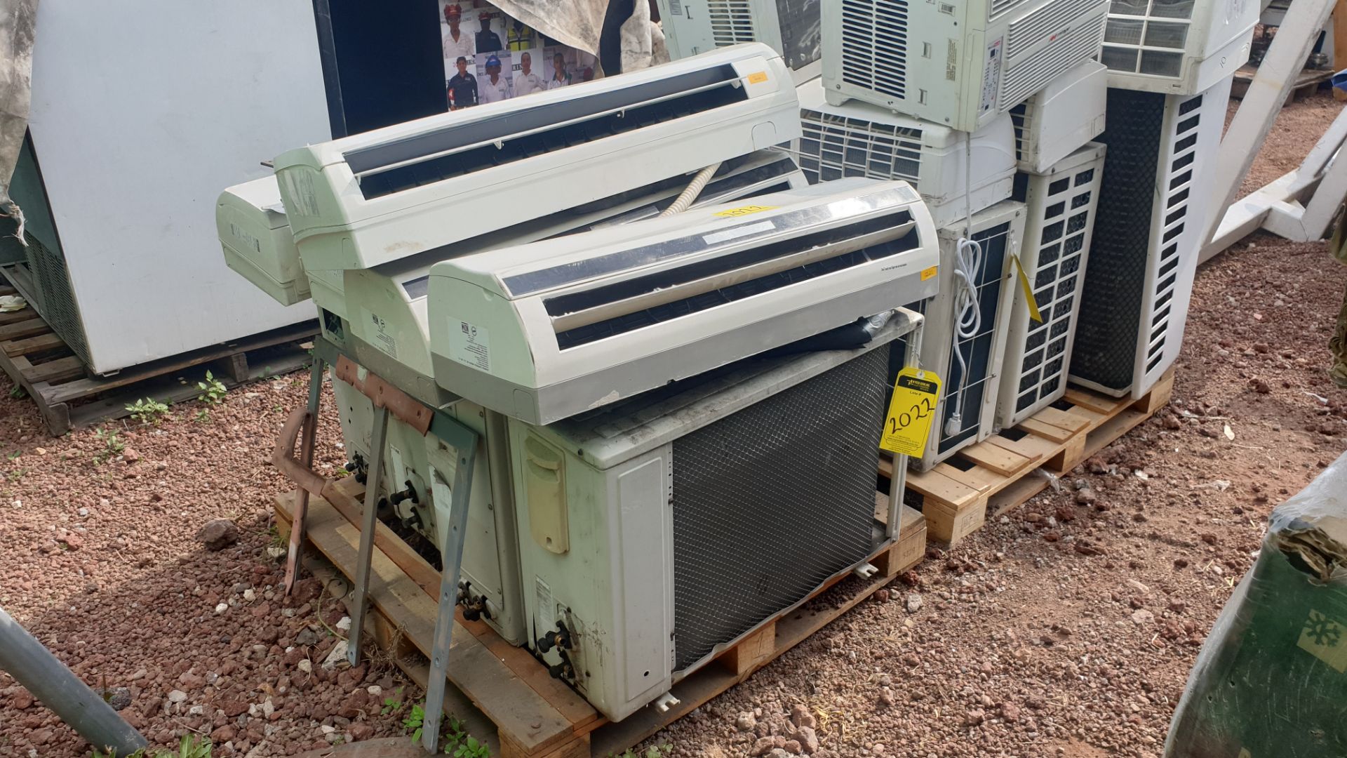 1 Air-conditioning lot, includes 4 York condenser units - Image 2 of 18