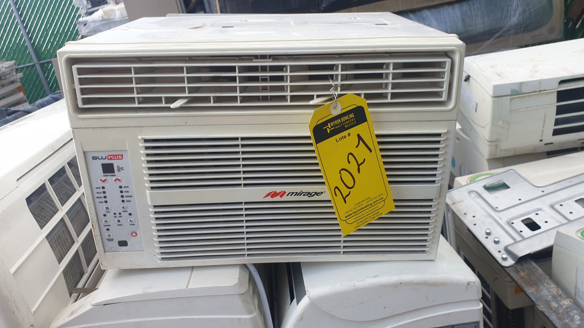 1 Air-conditioning lot, includes 3 condensers different brands - Image 9 of 14