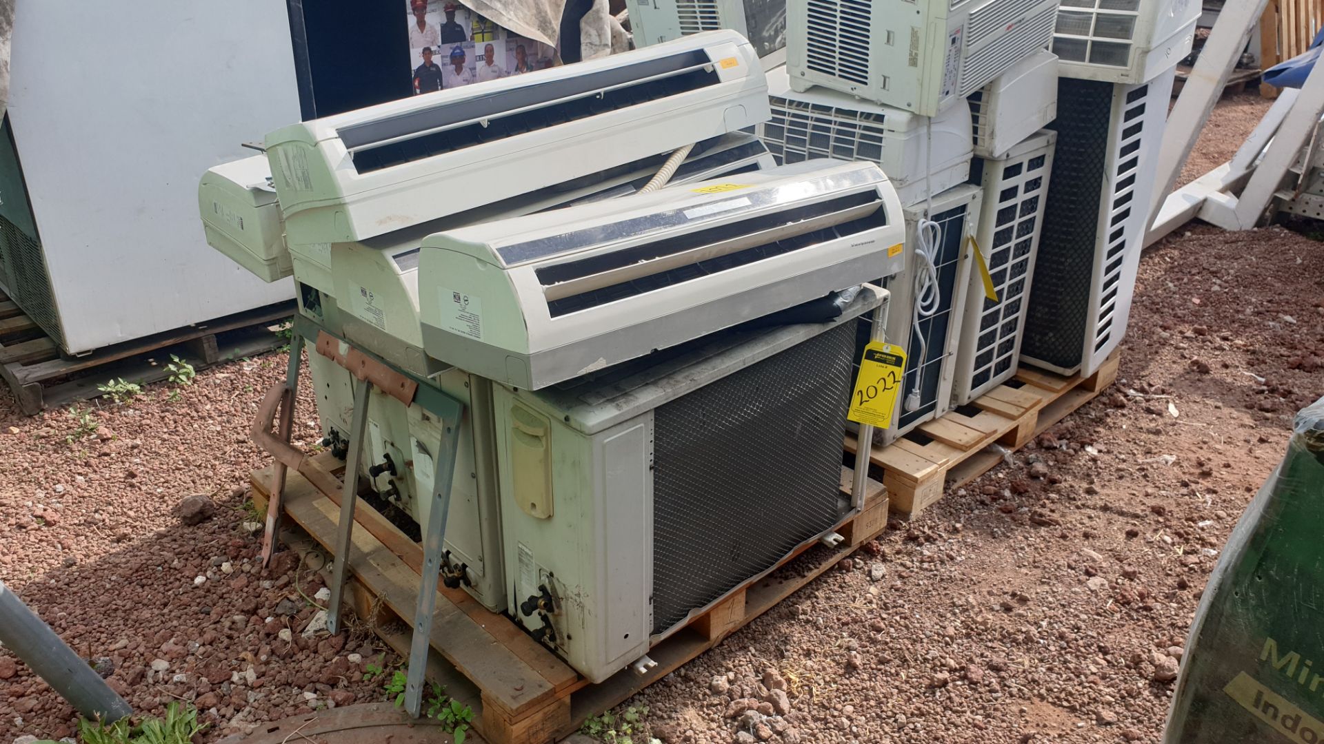 1 Air-conditioning lot, includes 4 York condenser units - Image 7 of 18